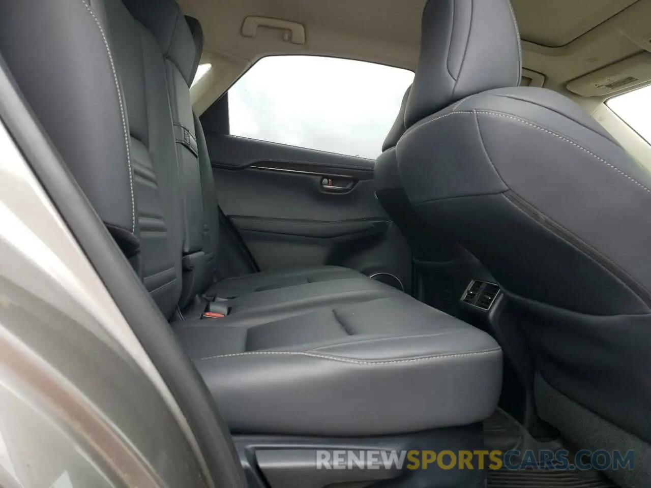 11 Photograph of a damaged car JTJDARDZ7L5008404 LEXUS NX 2020