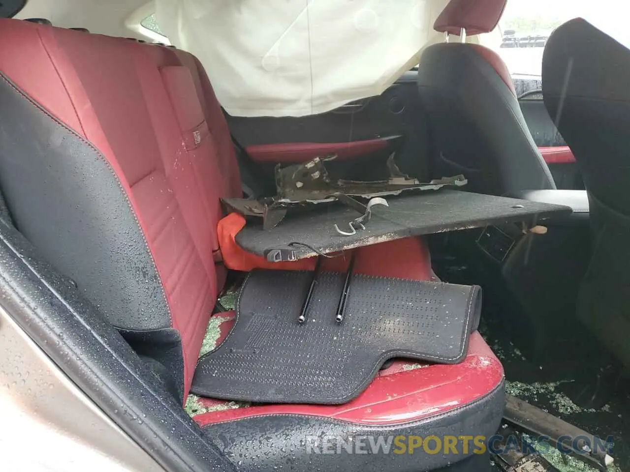 11 Photograph of a damaged car JTJGARDZ3L5015895 LEXUS NX 2020