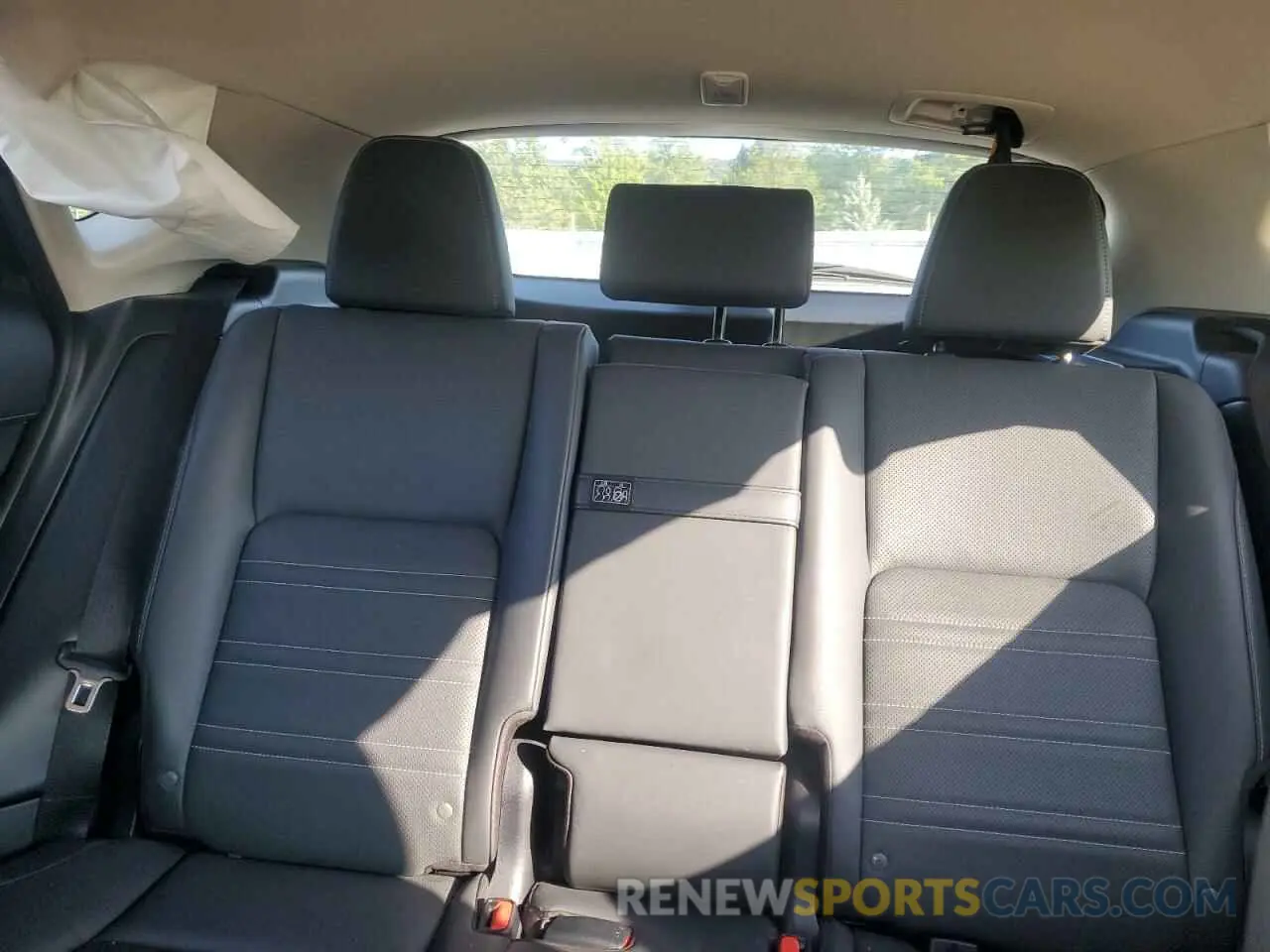 10 Photograph of a damaged car JTJGARDZ6L2236067 LEXUS NX 2020