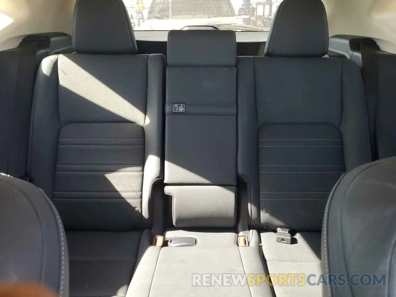 10 Photograph of a damaged car JTJGJRDZ6M5013303 LEXUS NX 2021