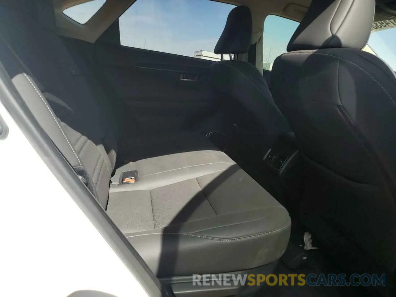 11 Photograph of a damaged car JTJGJRDZ6M5013303 LEXUS NX 2021