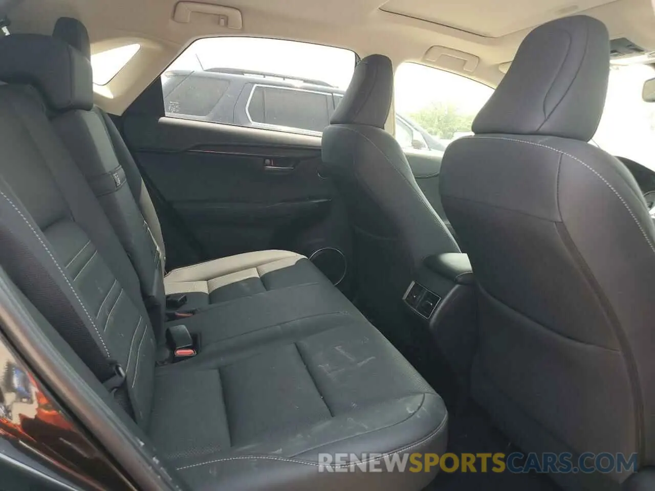 11 Photograph of a damaged car JTJGJRDZ7M2158822 LEXUS NX 2021