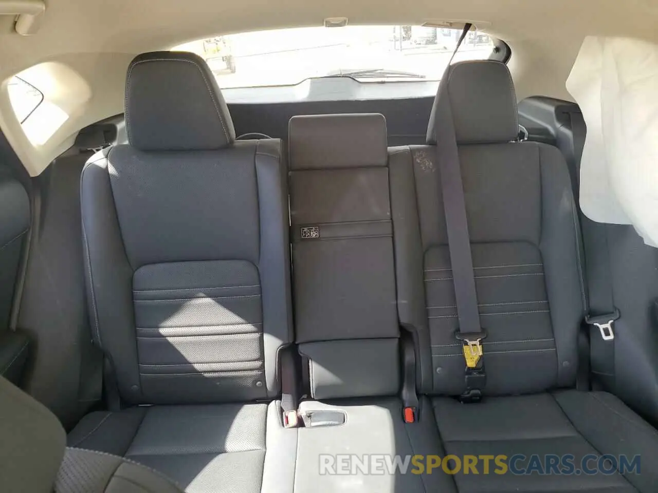 10 Photograph of a damaged car JTJGJRDZ9M2157039 LEXUS NX 2021