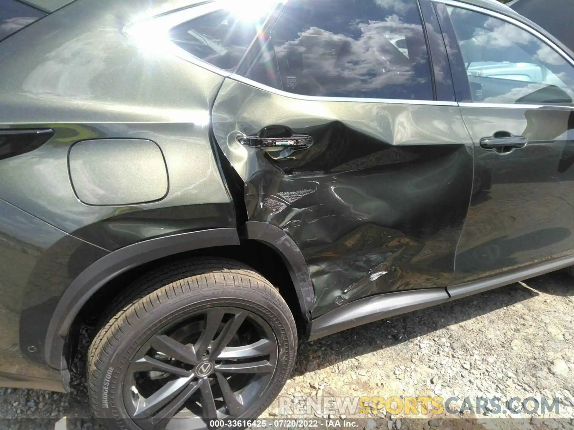 6 Photograph of a damaged car JTJHKCFZ6N2000470 LEXUS NX 2022