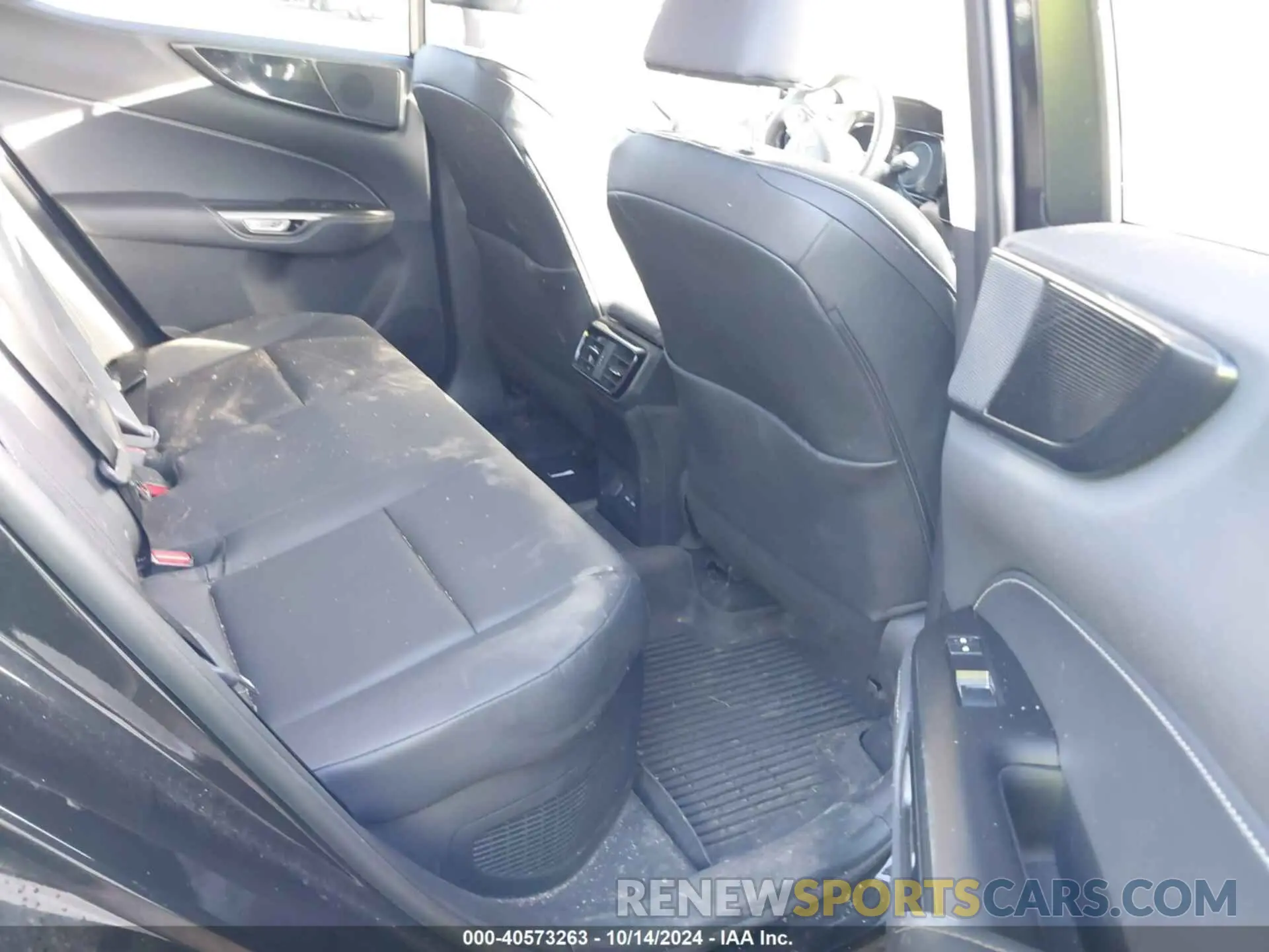 8 Photograph of a damaged car 2T2AKCEZ5PC010090 LEXUS NX 2023