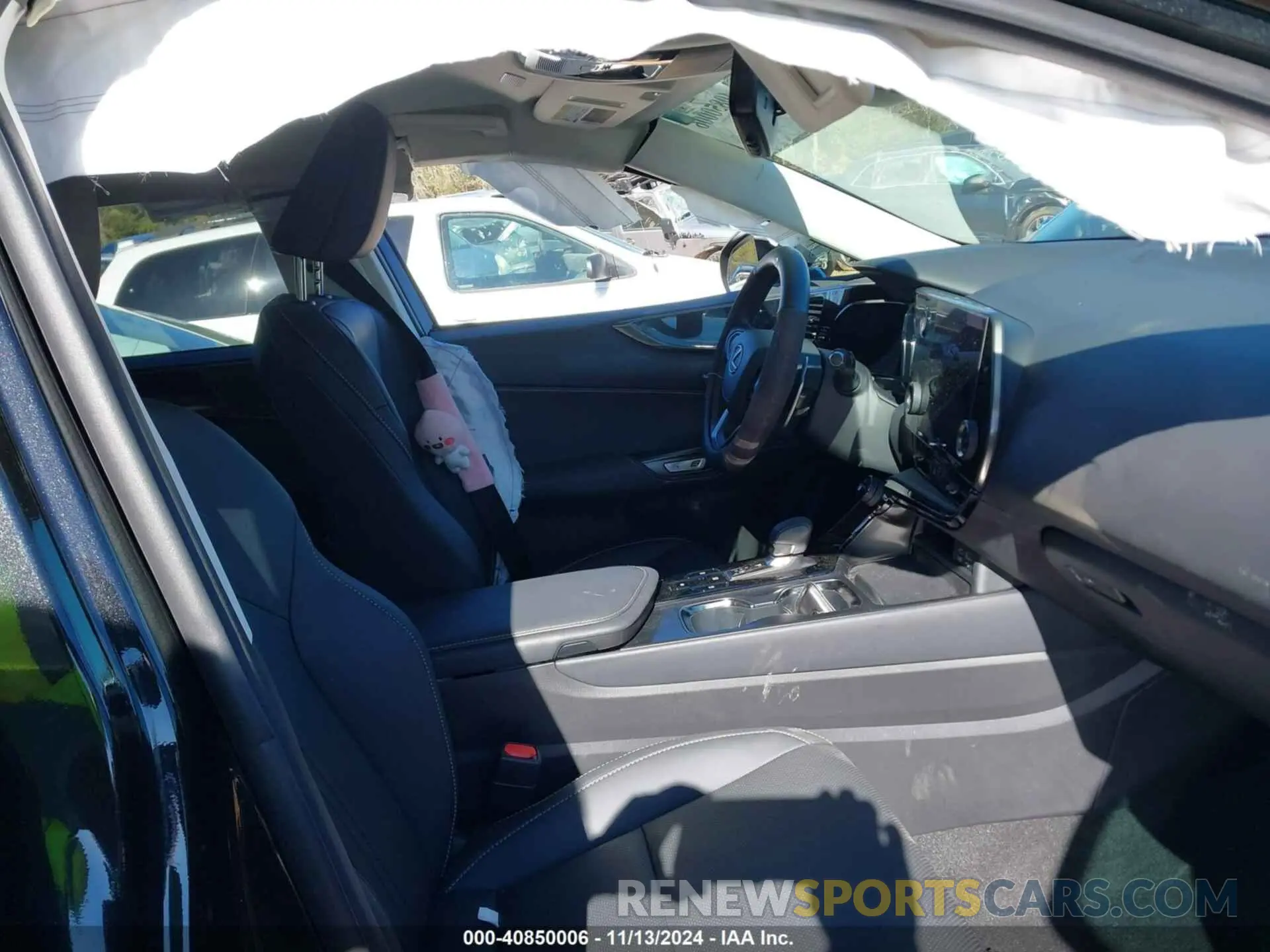 5 Photograph of a damaged car 2T2ADCAZ4NC002558 LEXUS NX 250 2022