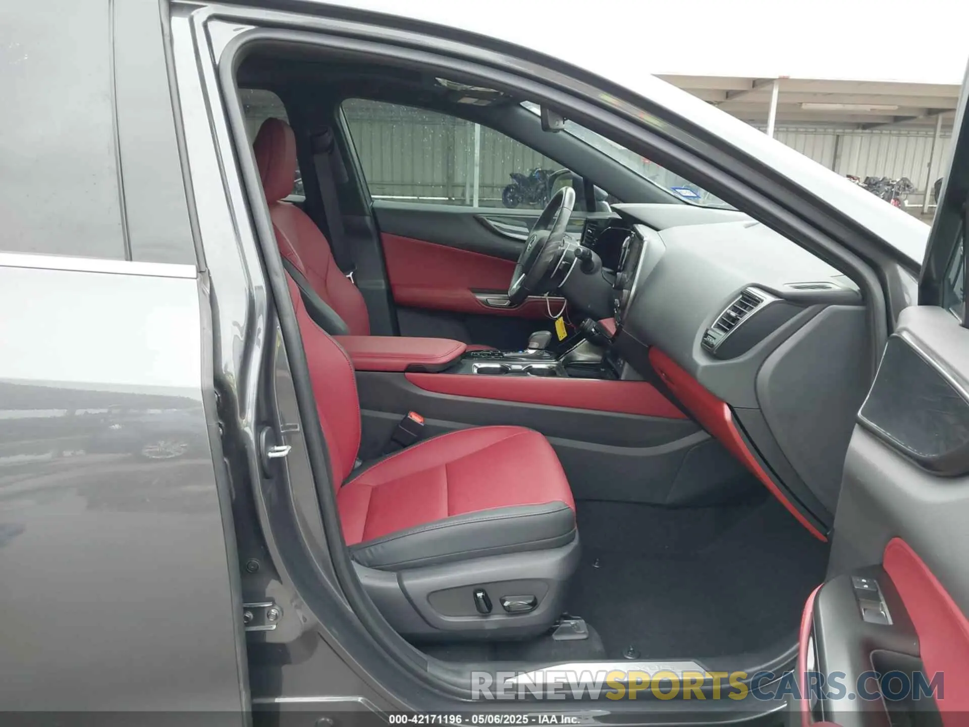 5 Photograph of a damaged car 2T2GDCAZ7RC015465 LEXUS NX 250 2024