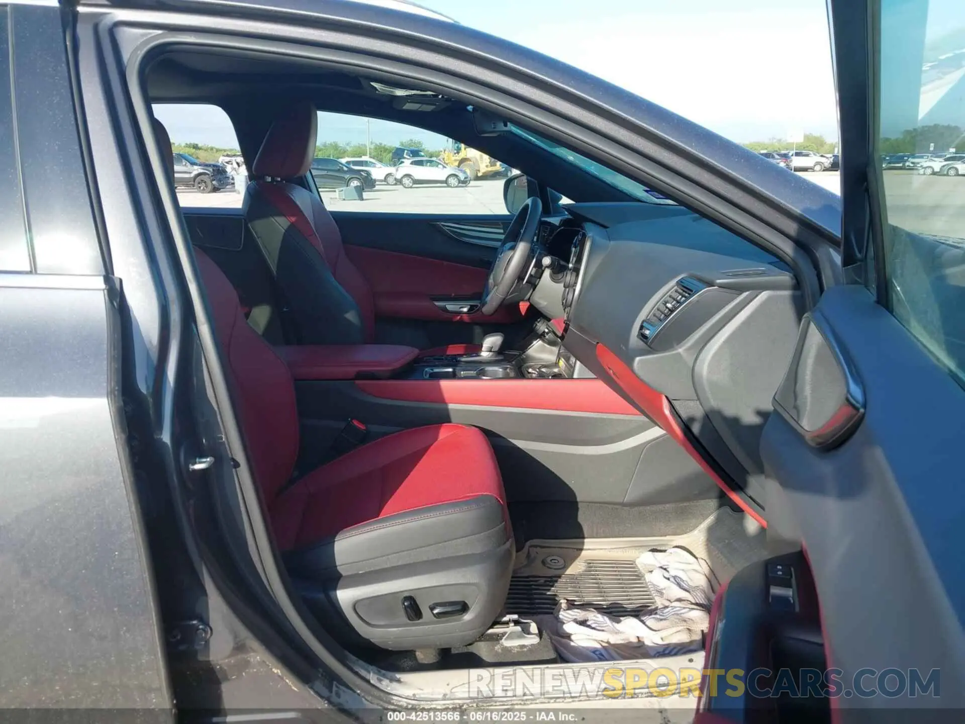 5 Photograph of a damaged car 2T2GDCAZ0SC016771 LEXUS NX 250 2025