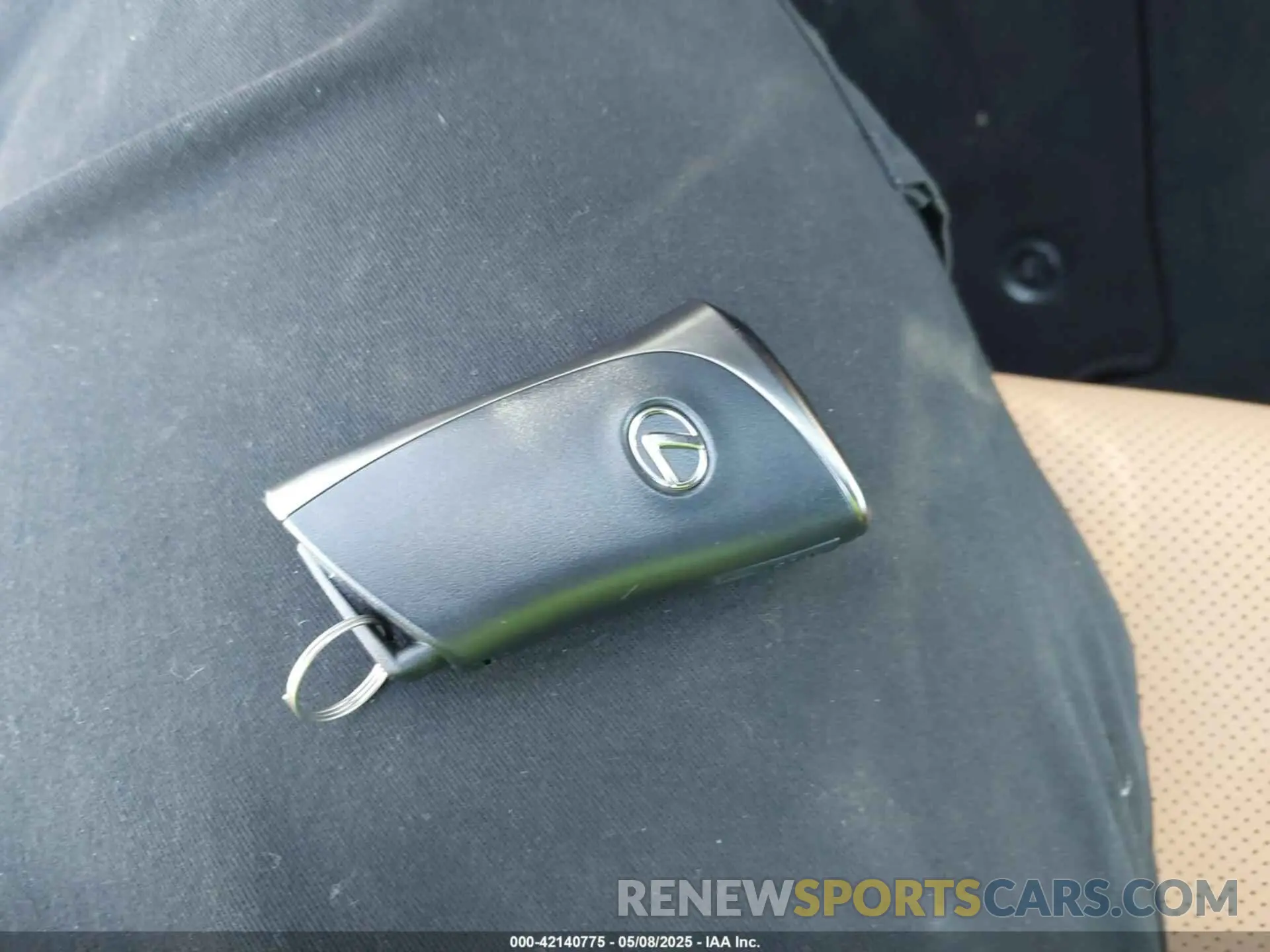 11 Photograph of a damaged car 2T2GDCAZ1SC020537 LEXUS NX 250 2025