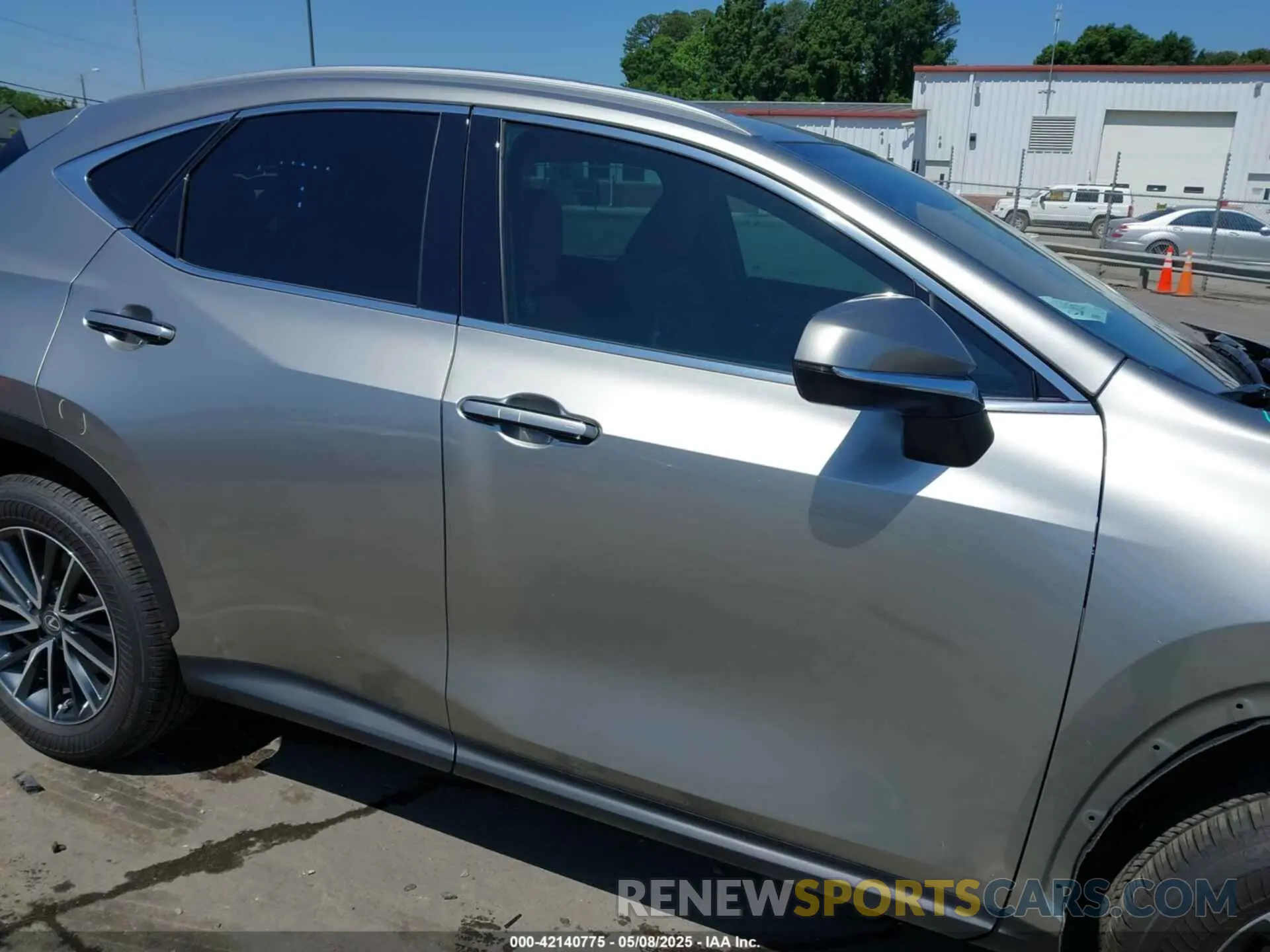 14 Photograph of a damaged car 2T2GDCAZ1SC020537 LEXUS NX 250 2025