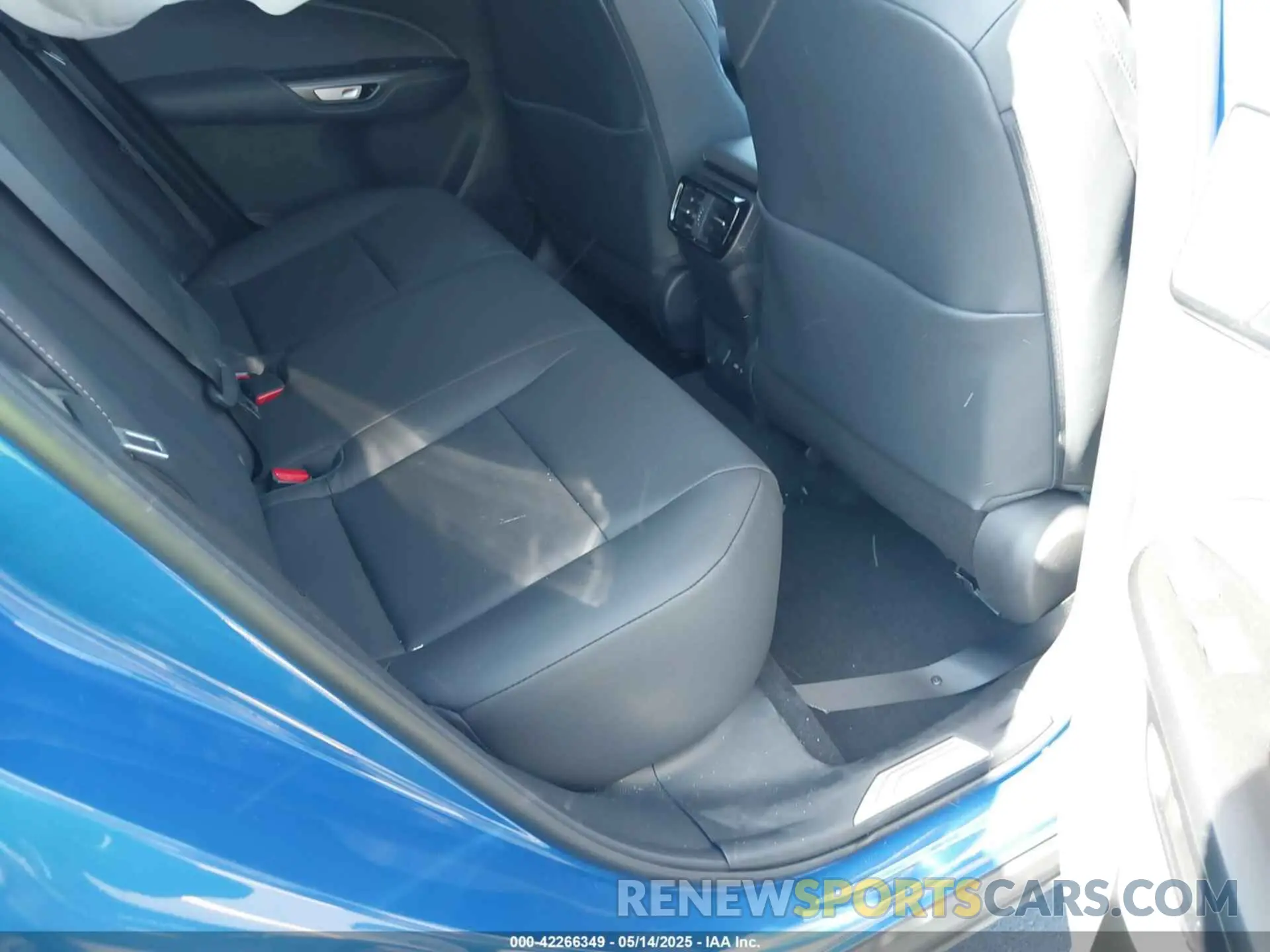 8 Photograph of a damaged car 2T2GDCAZ9SC024917 LEXUS NX 250 2025