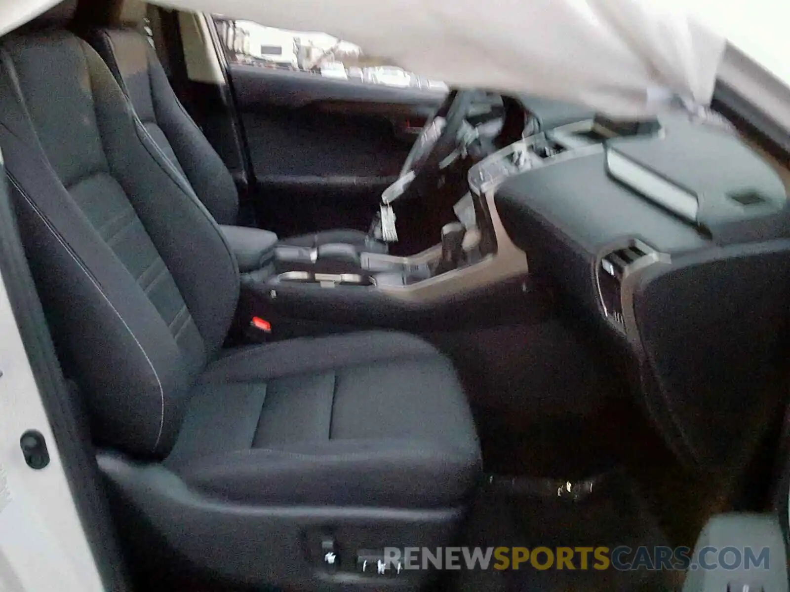 5 Photograph of a damaged car JTJYARBZ0K2128548 LEXUS NX 300 2019