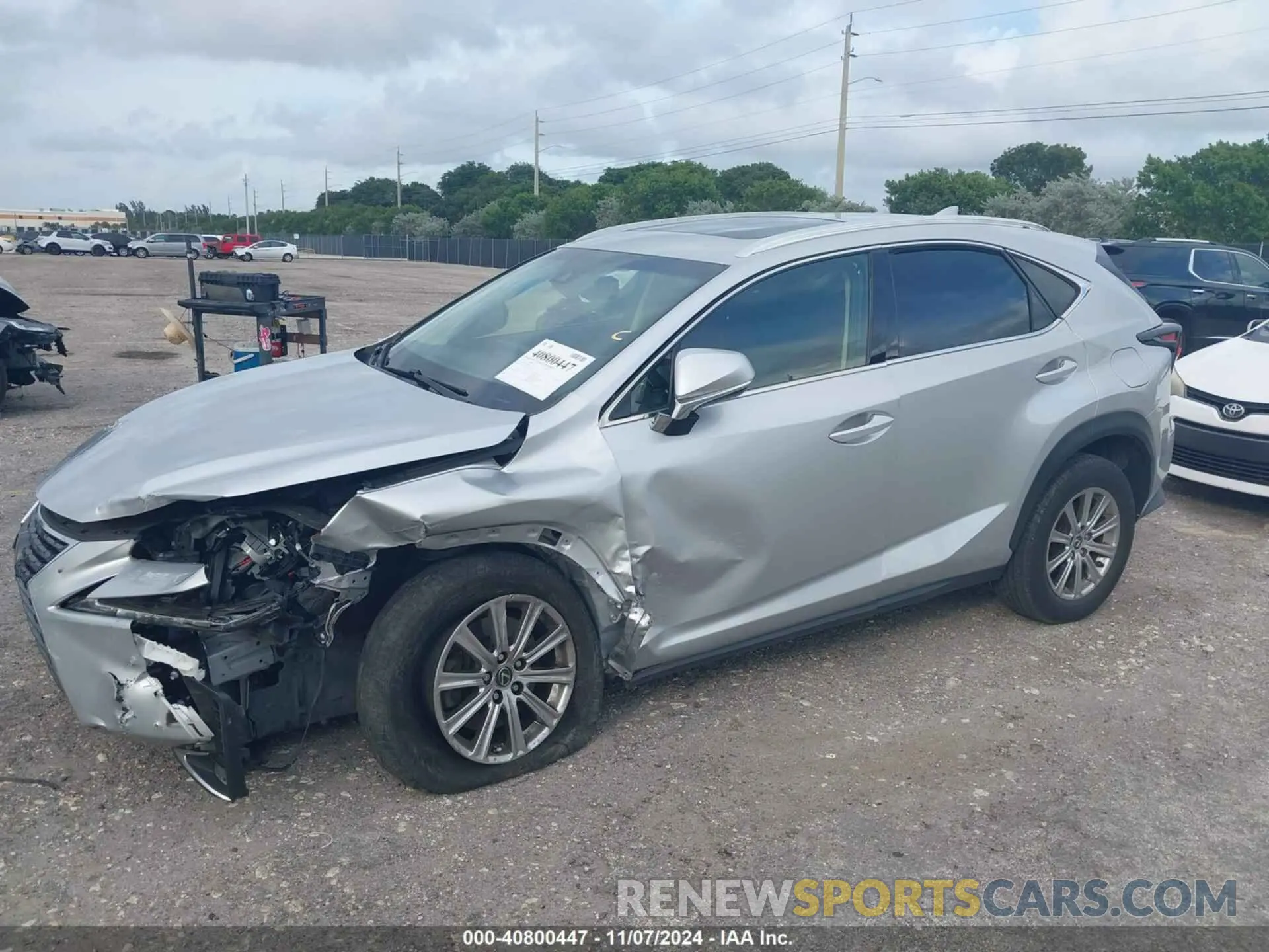 17 Photograph of a damaged car JTJYARBZ5K2131557 LEXUS NX 300 2019
