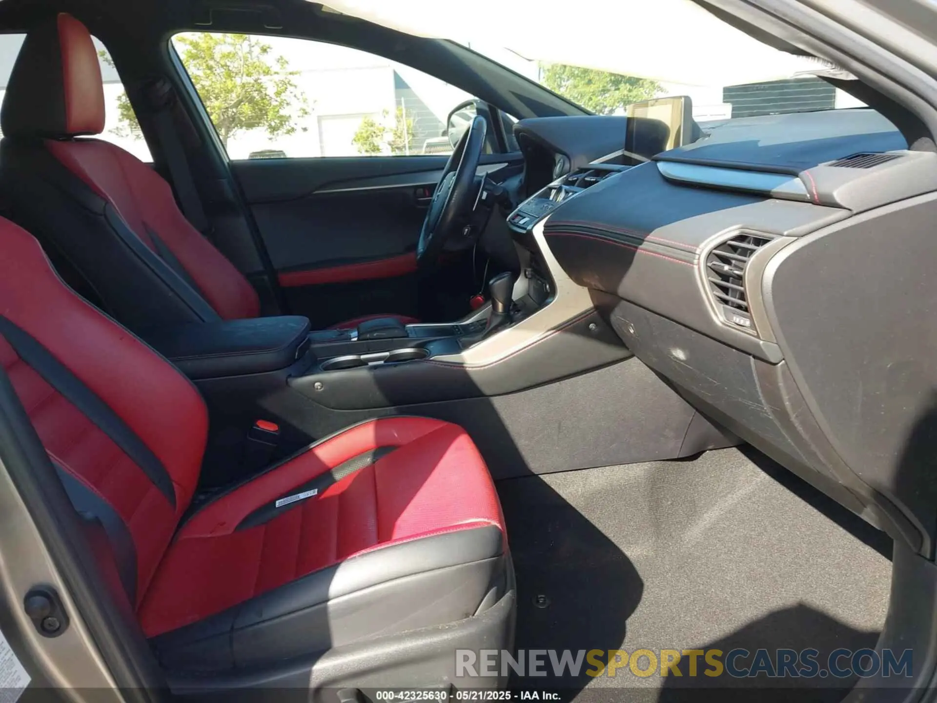 5 Photograph of a damaged car JTJYARBZ7K2122262 LEXUS NX 300 2019