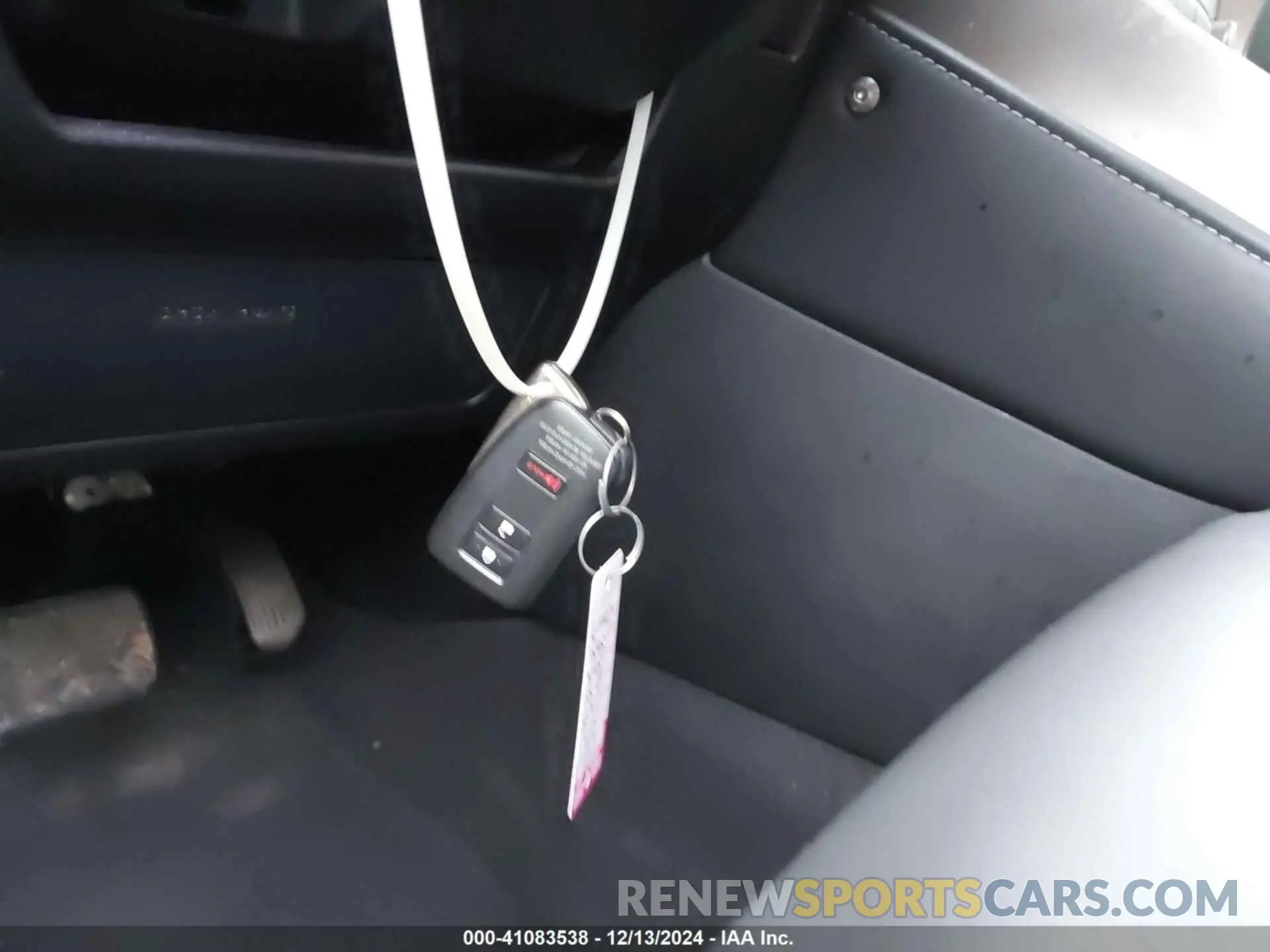 11 Photograph of a damaged car JTJYARBZ9K2119668 LEXUS NX 300 2019