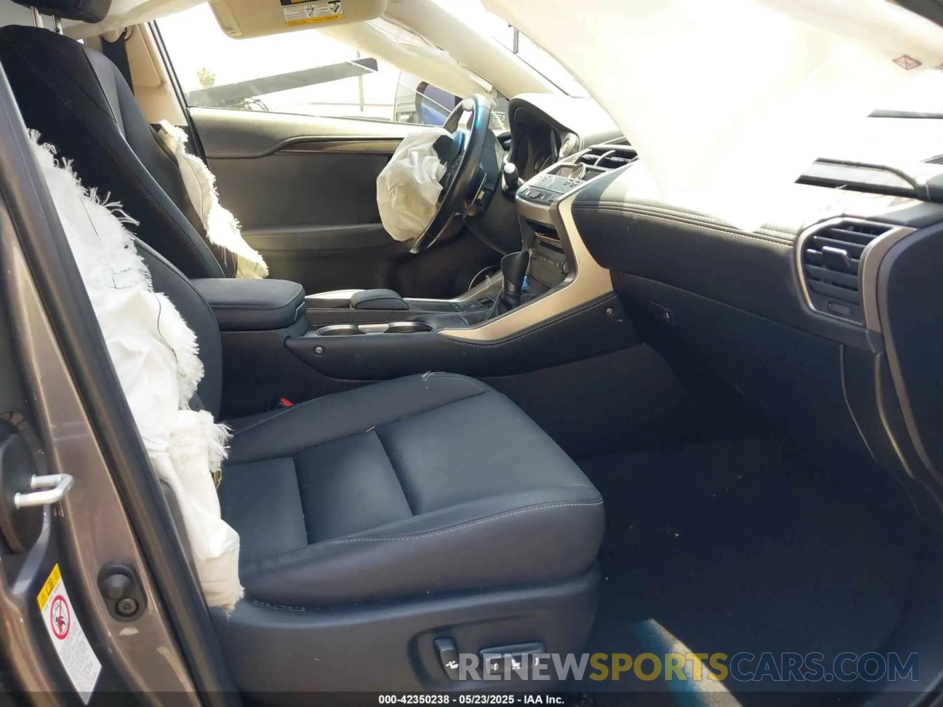 5 Photograph of a damaged car JTJYARBZ9K2149124 LEXUS NX 300 2019