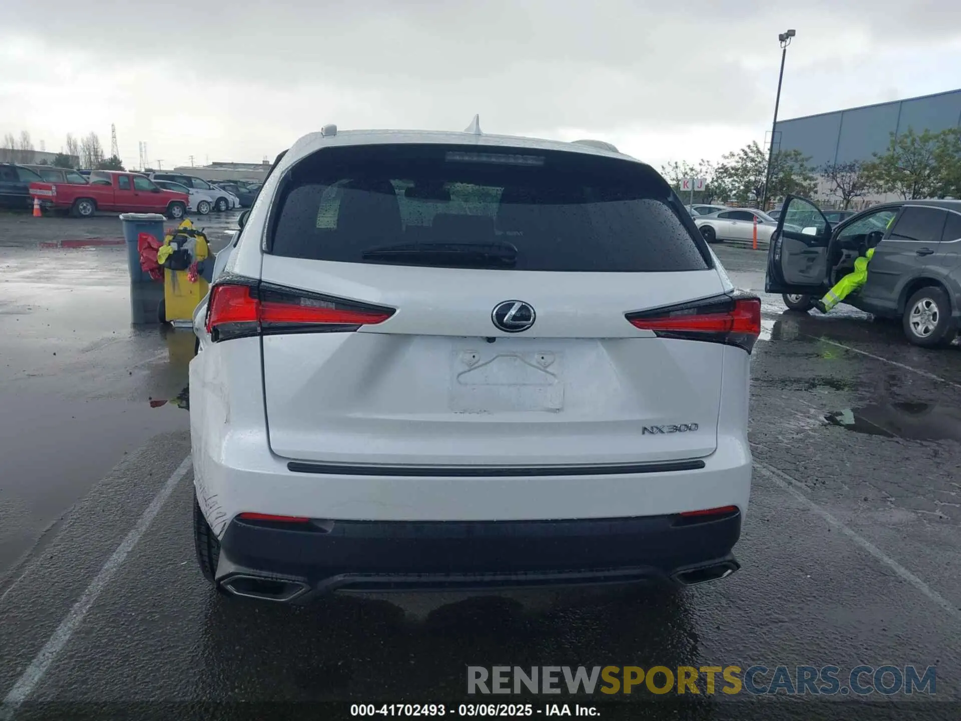 16 Photograph of a damaged car JTJAARDZ2L5009379 LEXUS NX 300 2020