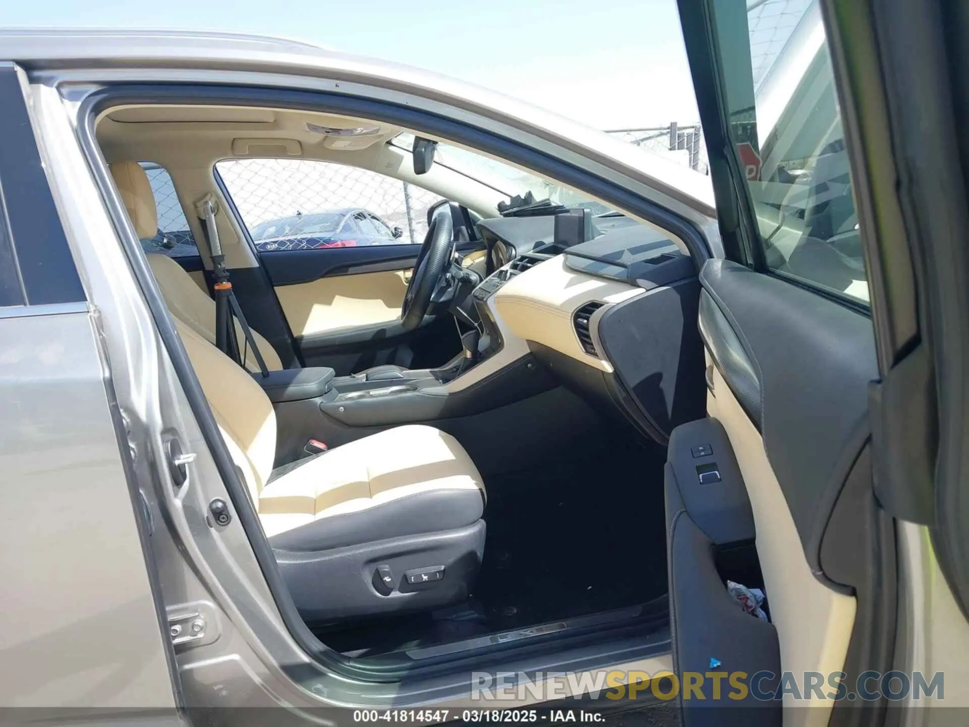 5 Photograph of a damaged car JTJDARBZ4L2171323 LEXUS NX 300 2020