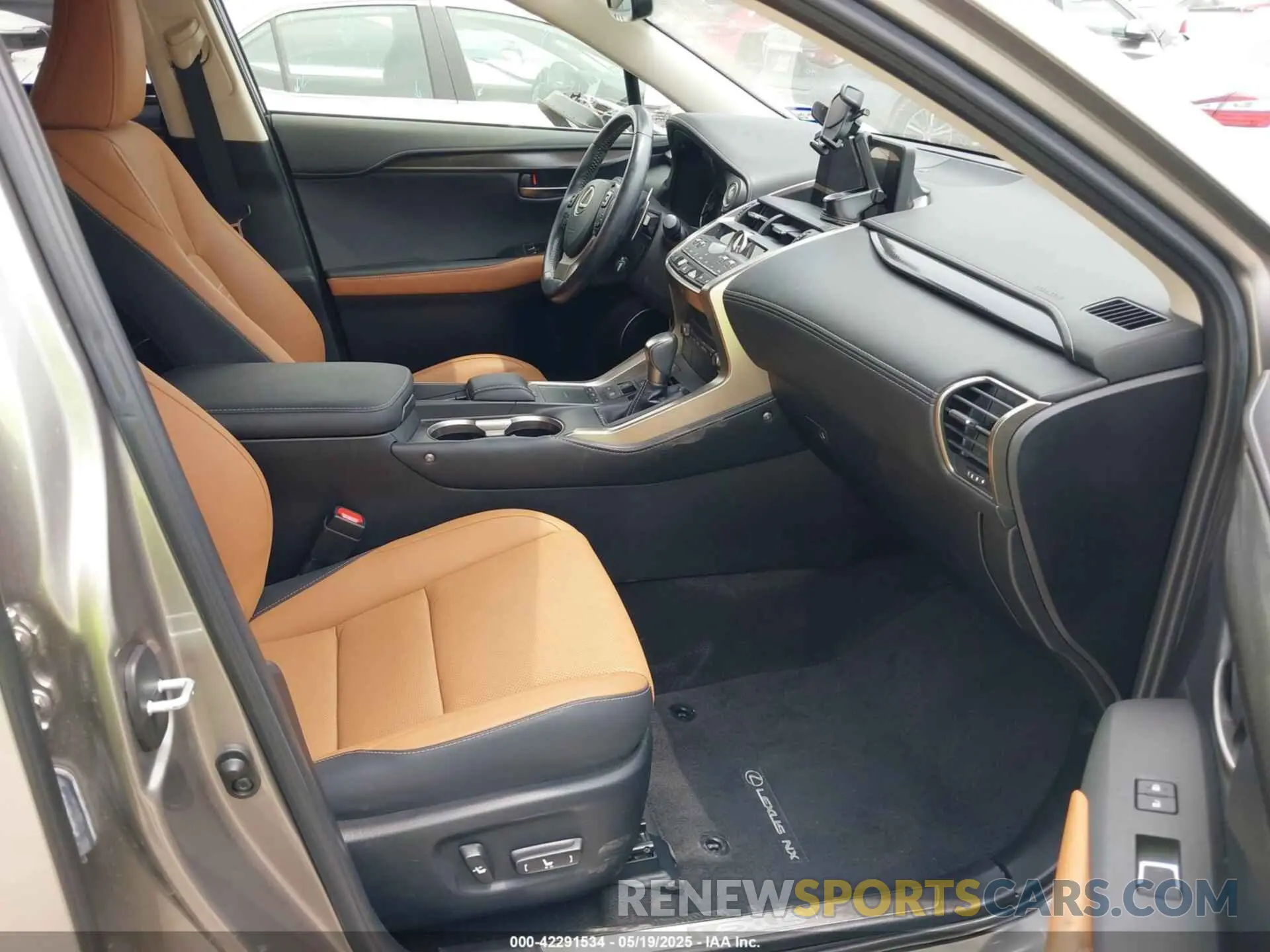 5 Photograph of a damaged car JTJDARBZ9L5002011 LEXUS NX 300 2020