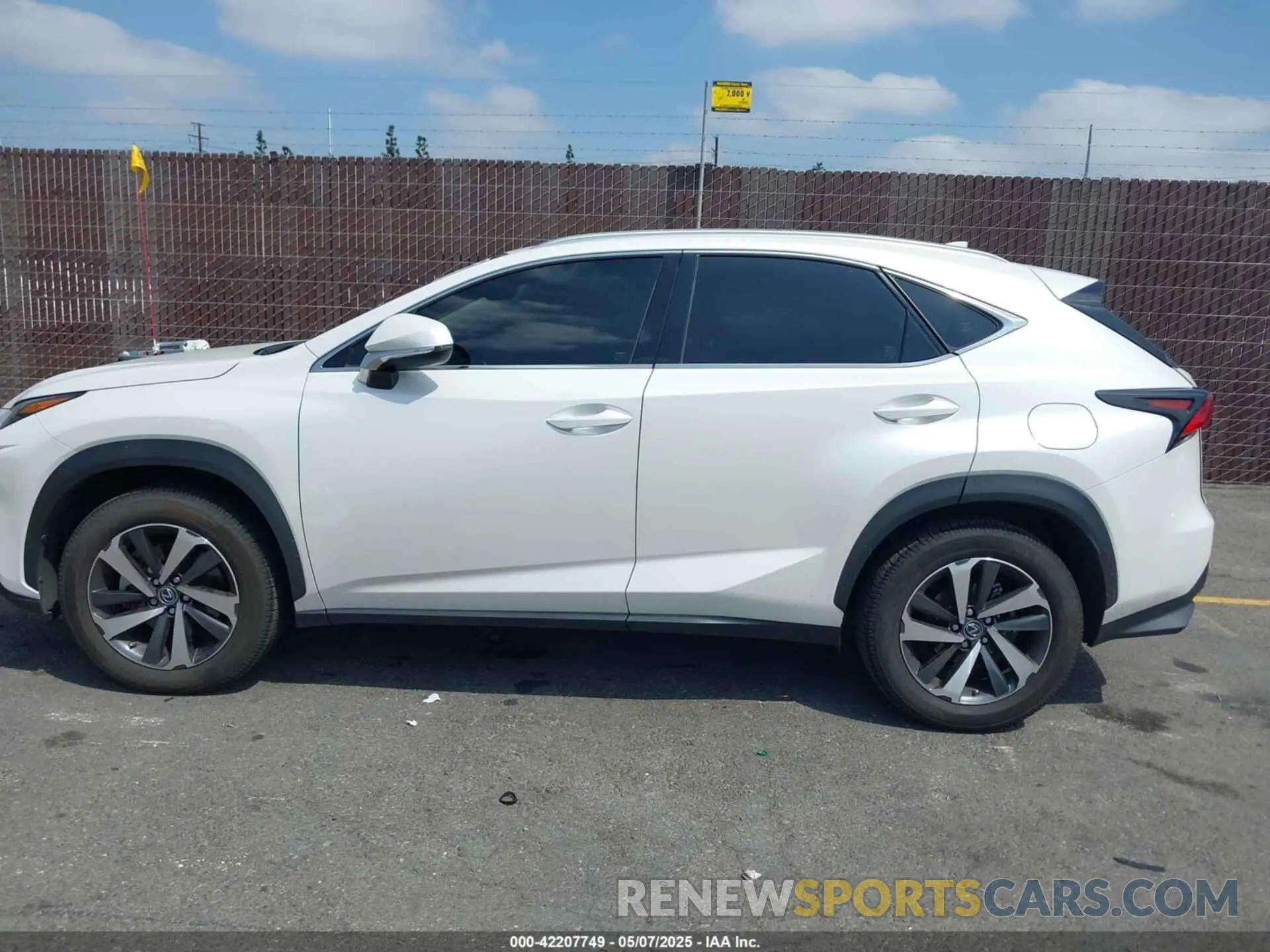 14 Photograph of a damaged car JTJGARBZ2L2158356 LEXUS NX 300 2020