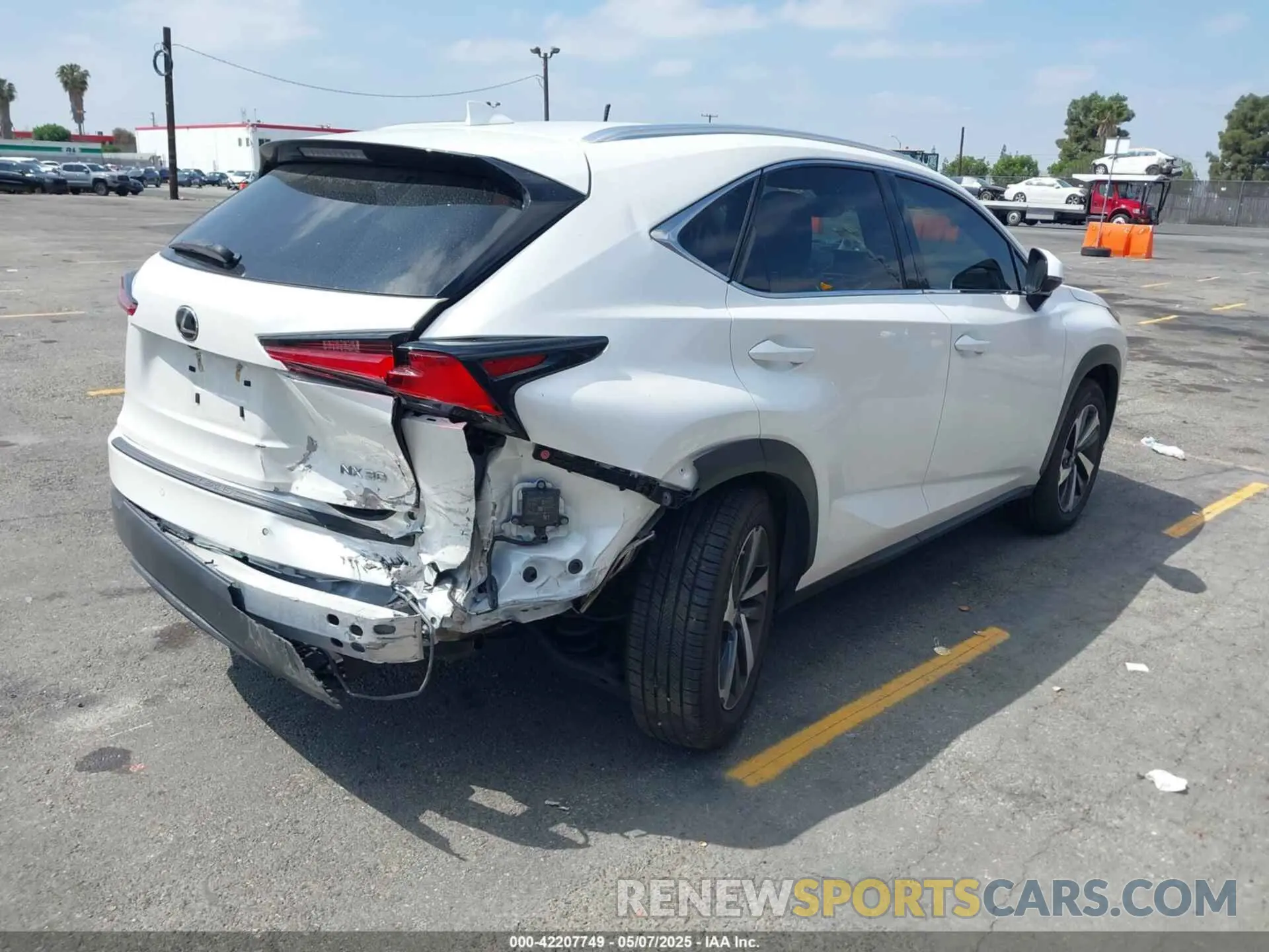 4 Photograph of a damaged car JTJGARBZ2L2158356 LEXUS NX 300 2020