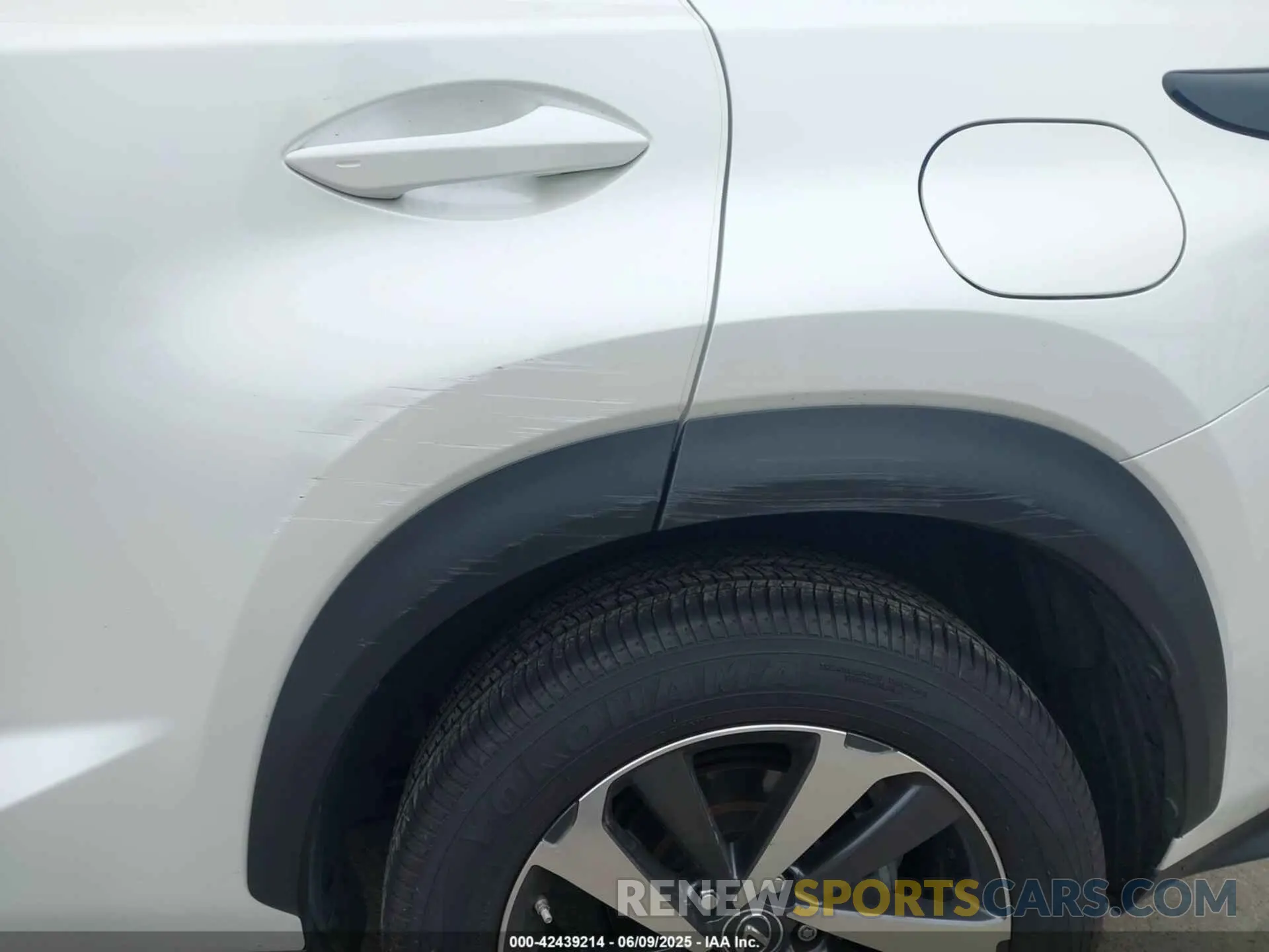 18 Photograph of a damaged car JTJGARBZ2L2160592 LEXUS NX 300 2020