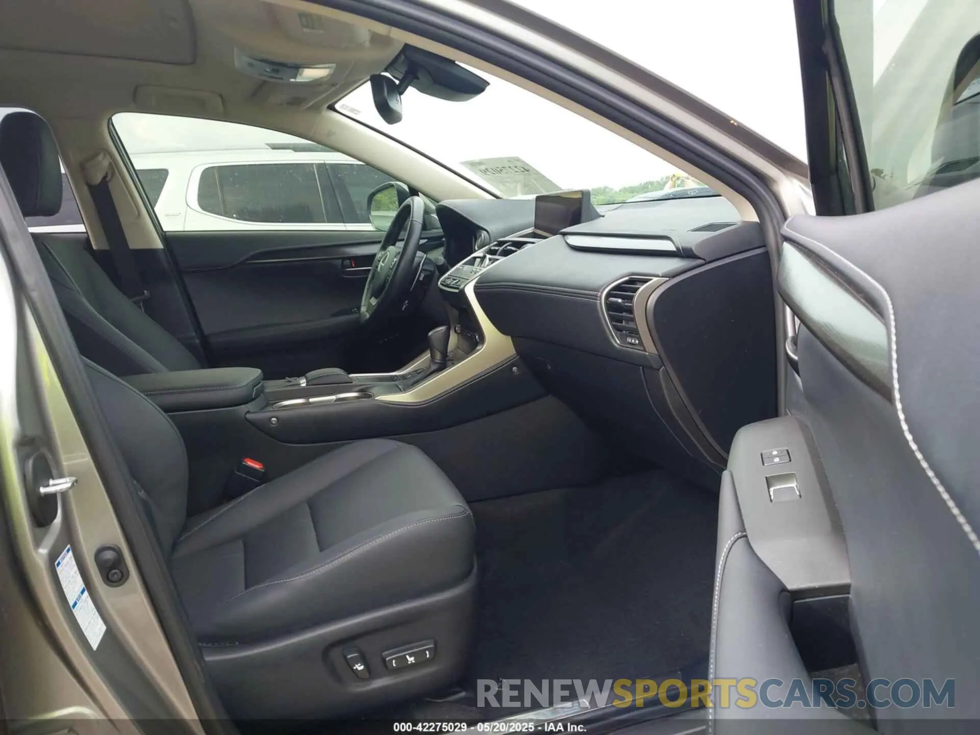 5 Photograph of a damaged car JTJGARDZXL5003064 LEXUS NX 300 2020