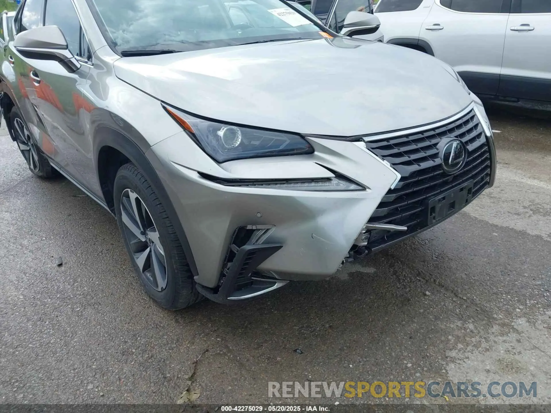 6 Photograph of a damaged car JTJGARDZXL5003064 LEXUS NX 300 2020