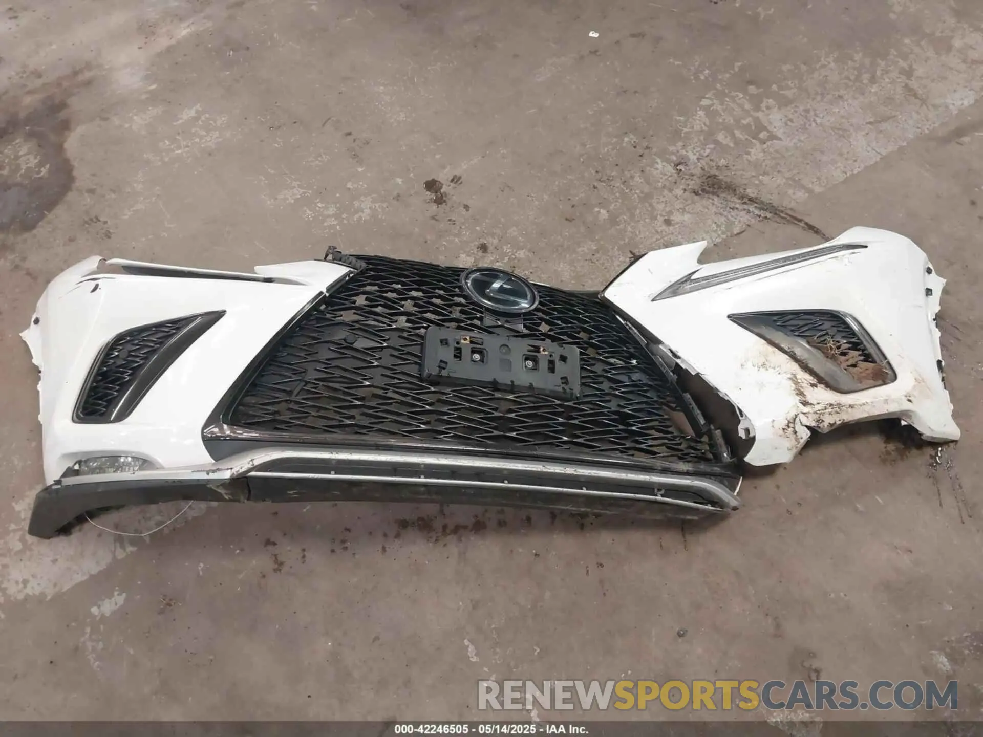 19 Photograph of a damaged car JTJSARDZ0L5001656 LEXUS NX 300 2020