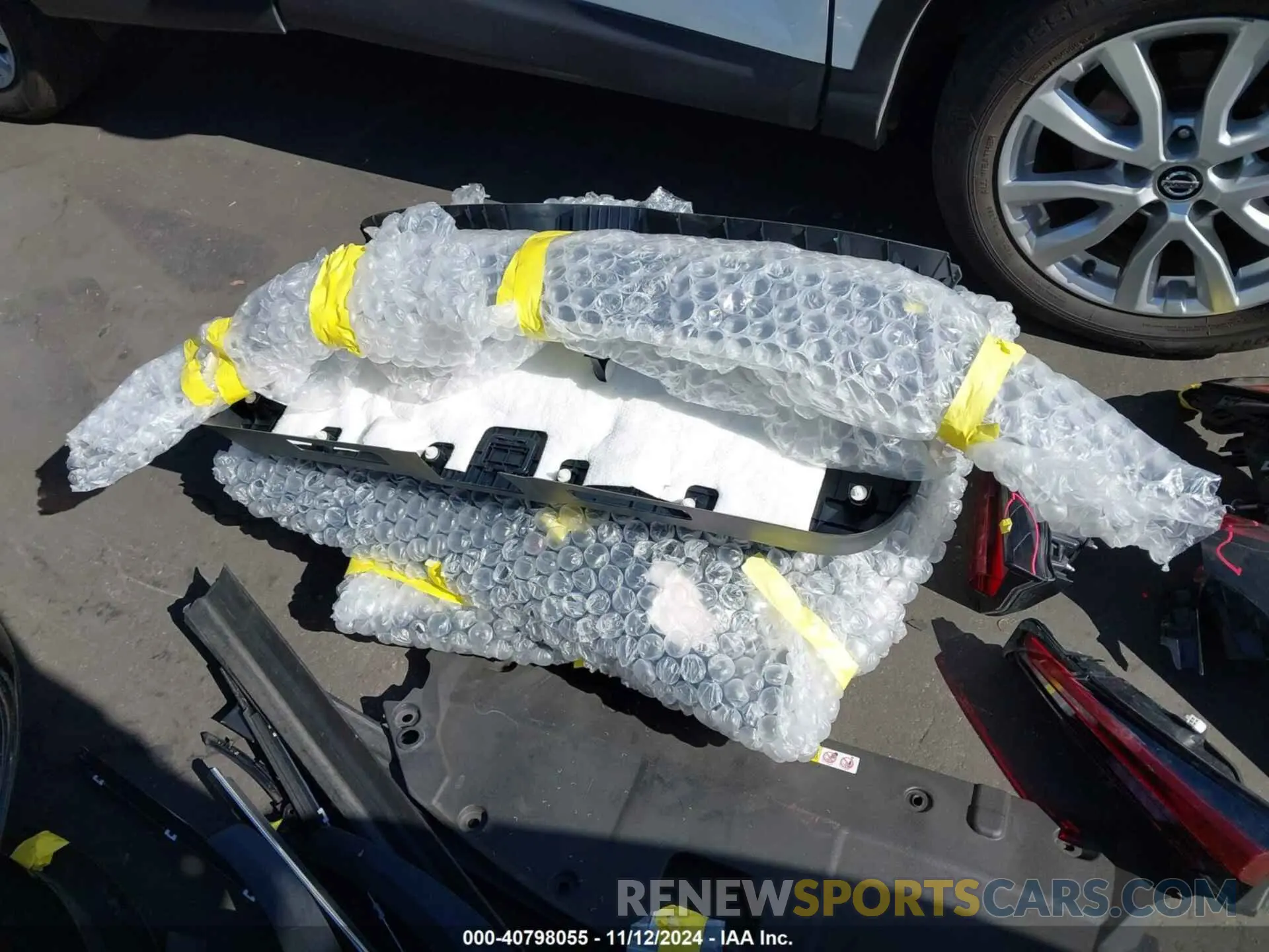 19 Photograph of a damaged car JTJDARBZ1M2199890 LEXUS NX 300 2021