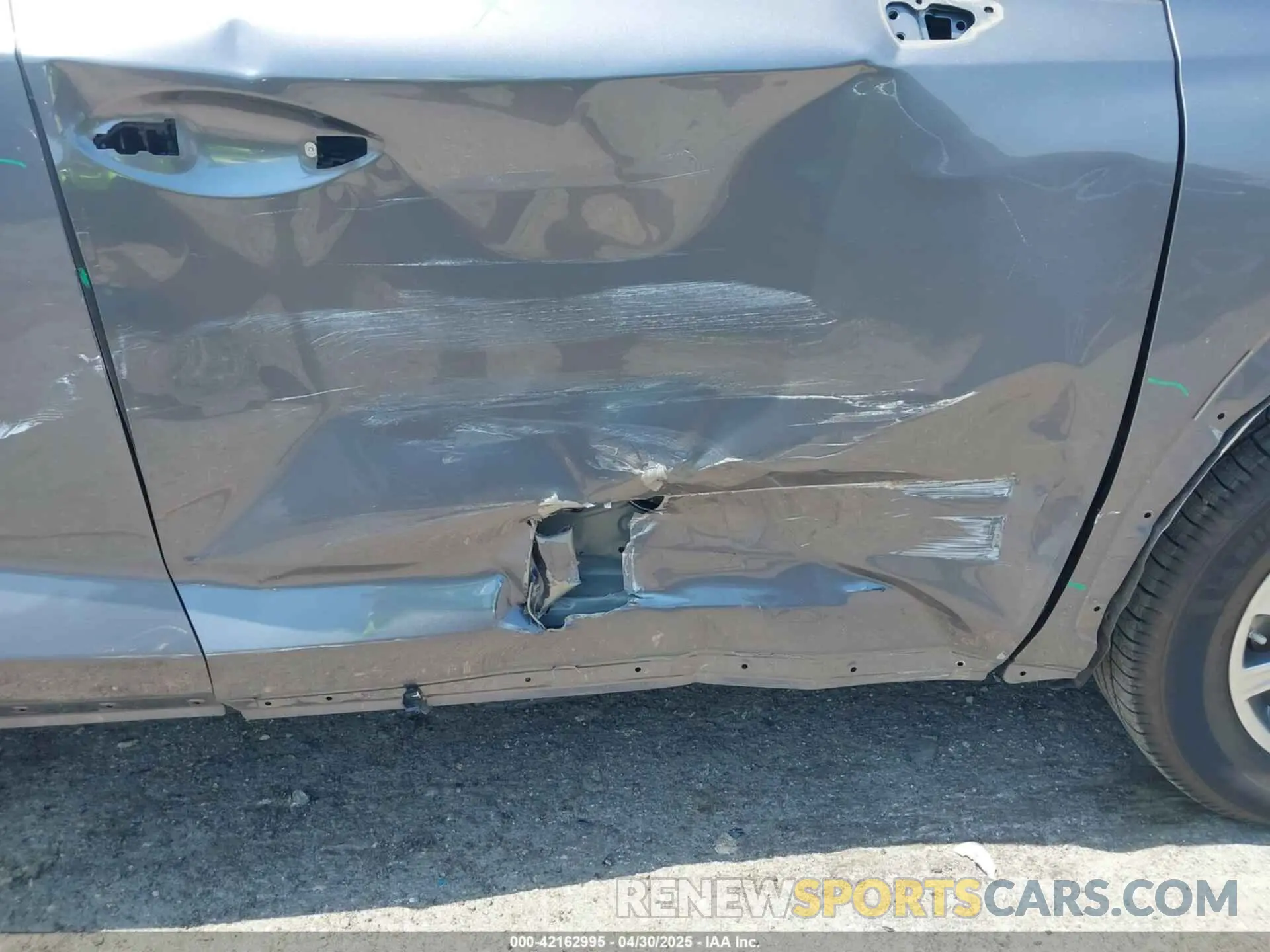 6 Photograph of a damaged car JTJBJRBZ9K2111639 LEXUS NX 300H 2019