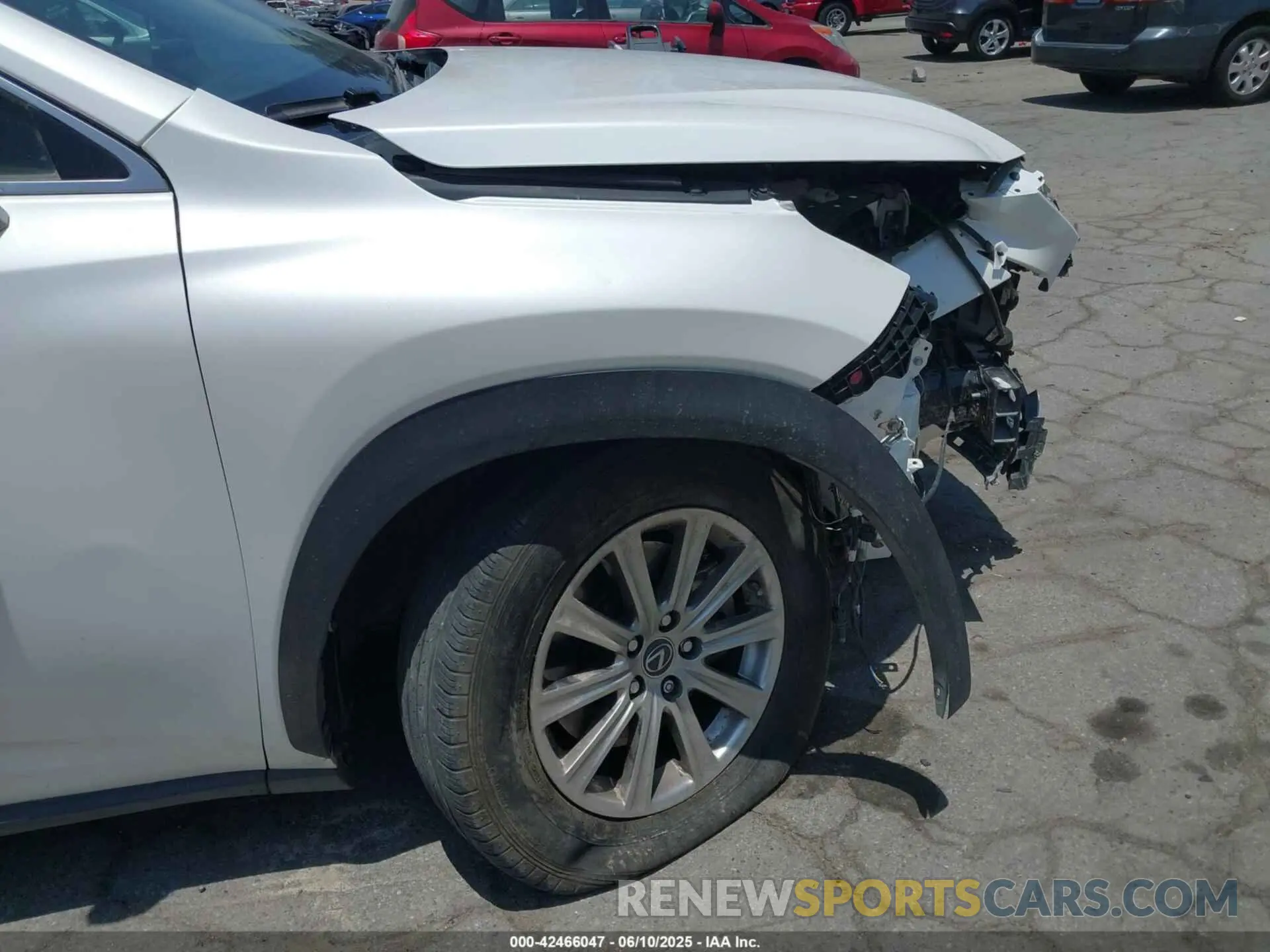 19 Photograph of a damaged car JTJDJRDZ0M2167722 LEXUS NX 300H 2021