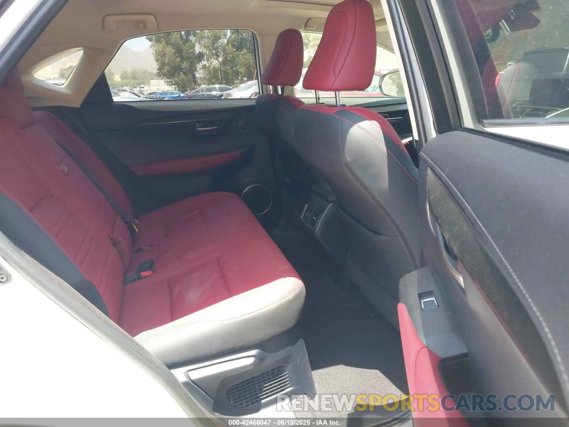 8 Photograph of a damaged car JTJDJRDZ0M2167722 LEXUS NX 300H 2021