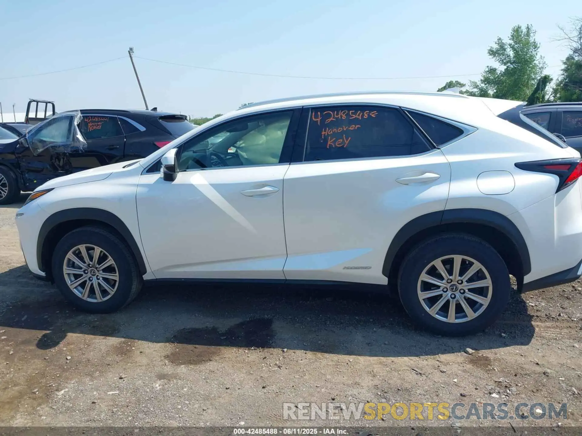 14 Photograph of a damaged car JTJDJRDZ6M2167482 LEXUS NX 300H 2021