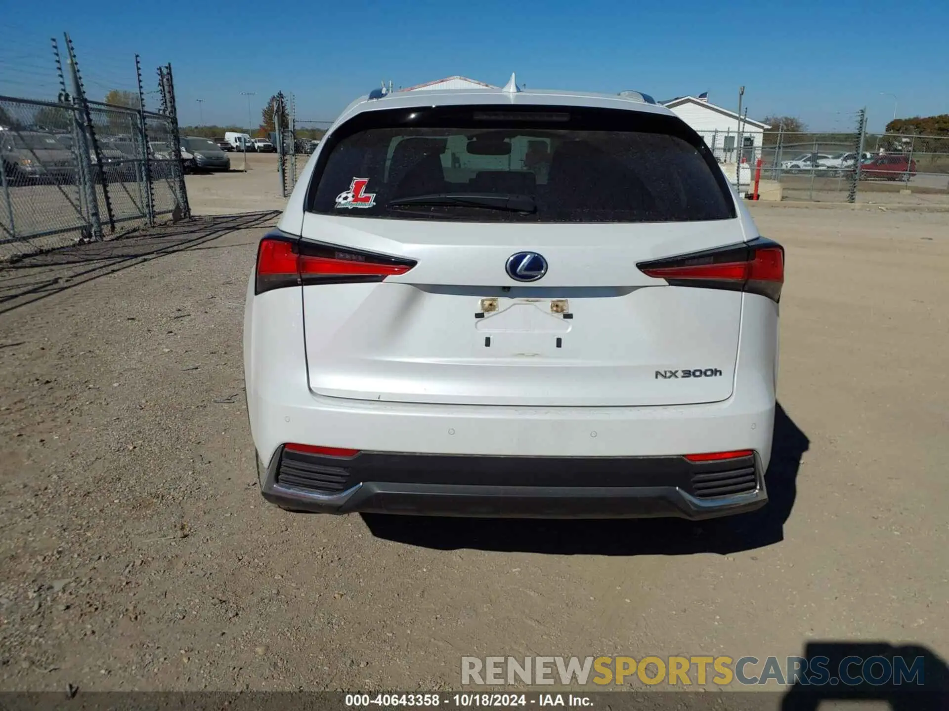 16 Photograph of a damaged car JTJDJRDZ8M5010678 LEXUS NX 300H 2021