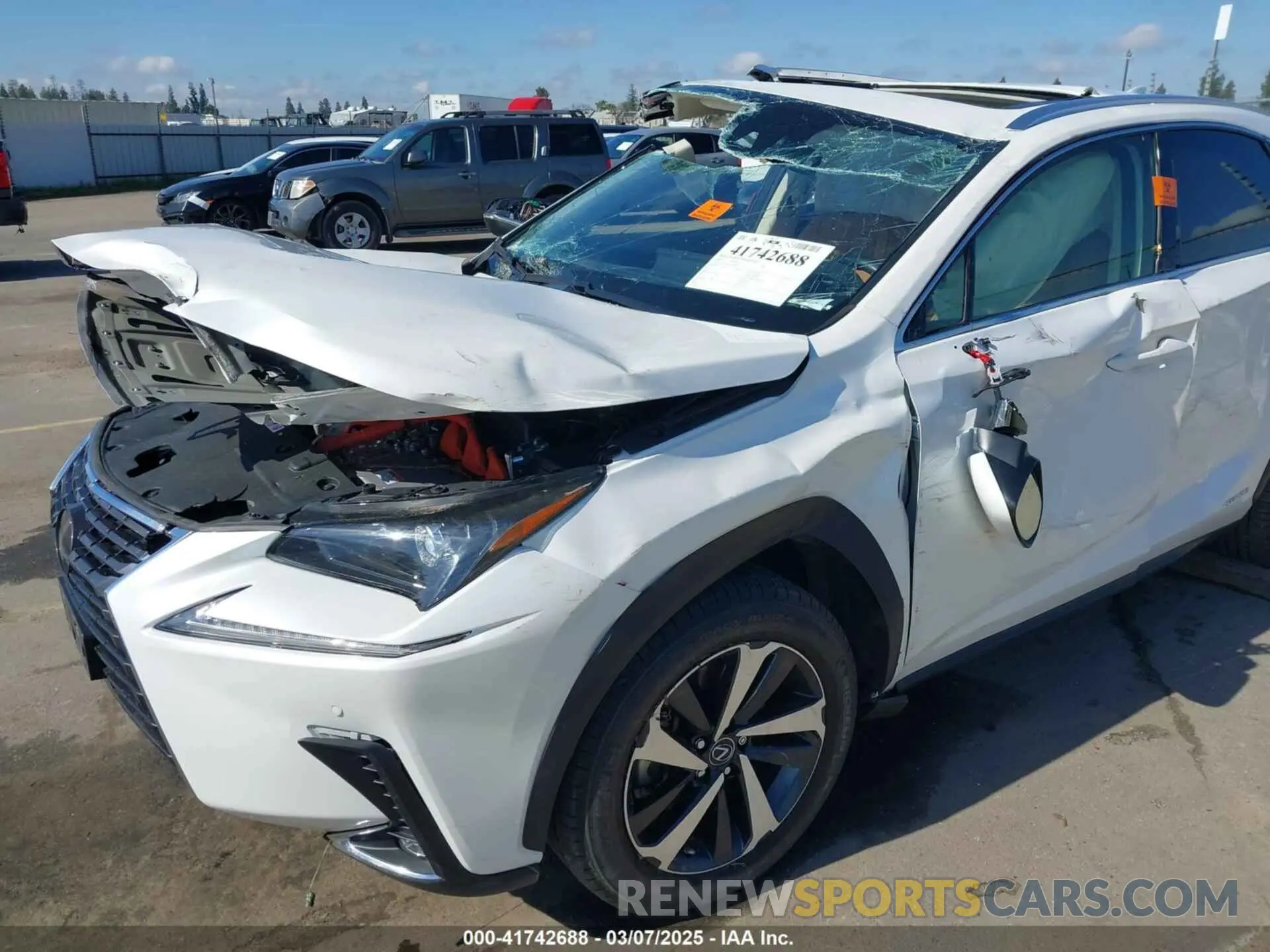18 Photograph of a damaged car JTJGJRDZ3M2166674 LEXUS NX 300H 2021