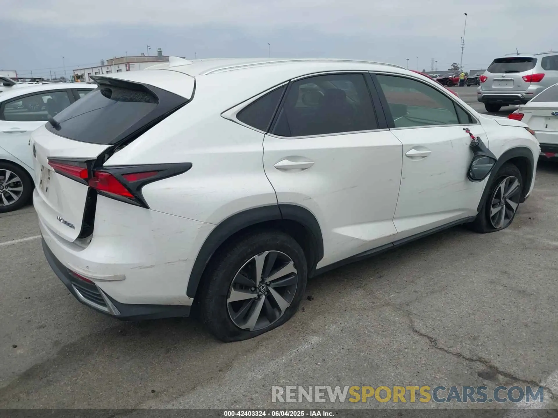 4 Photograph of a damaged car JTJGJRDZ4M5013557 LEXUS NX 300H 2021