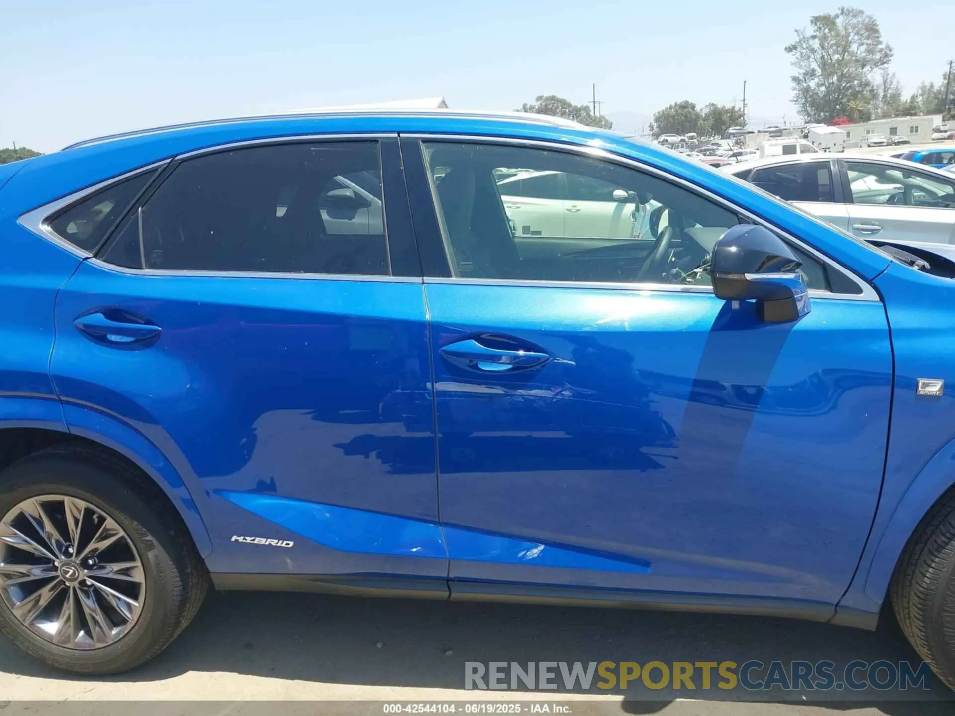 14 Photograph of a damaged car JTJSJRDZ0M2155402 LEXUS NX 300H 2021