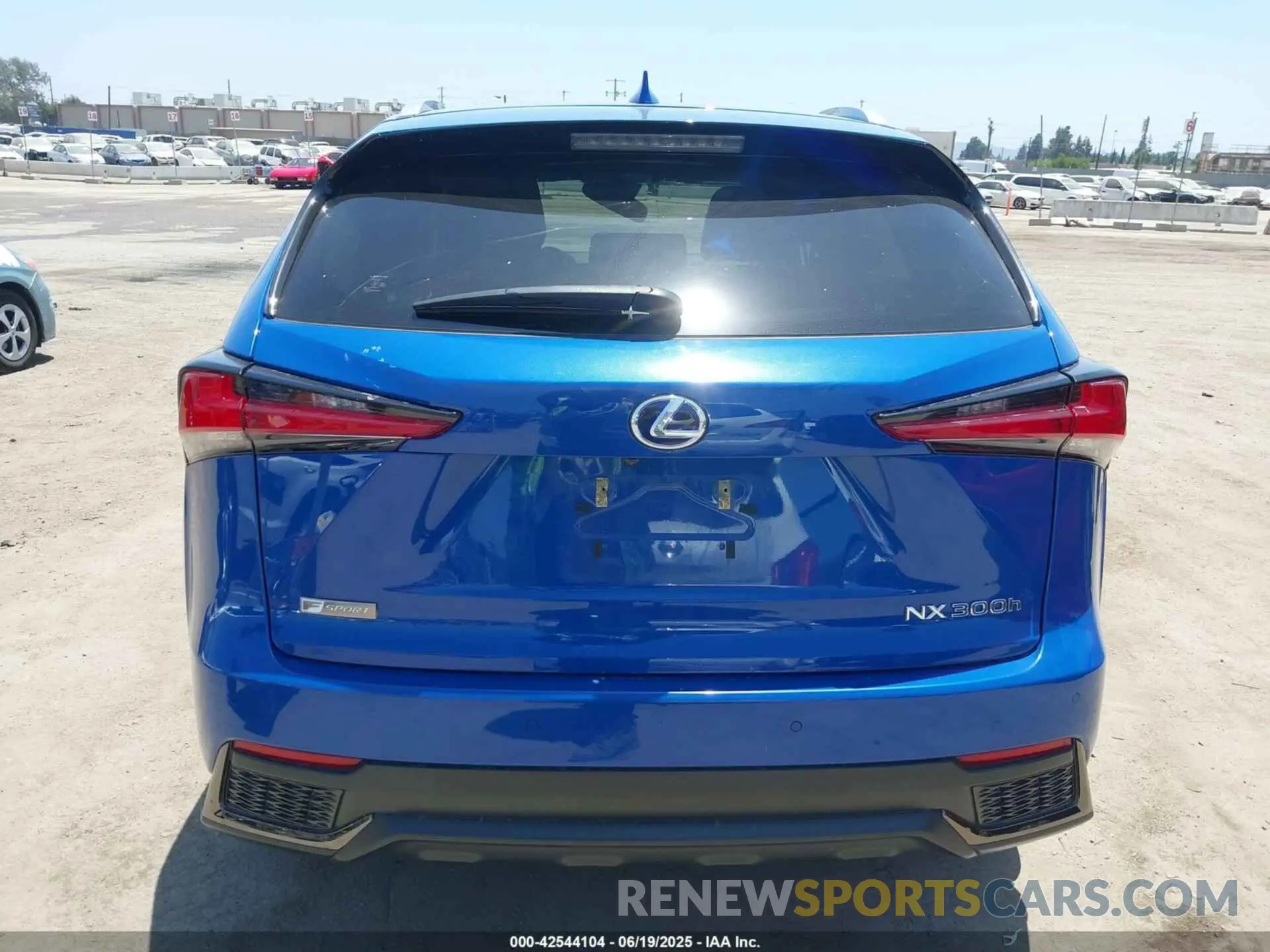 17 Photograph of a damaged car JTJSJRDZ0M2155402 LEXUS NX 300H 2021