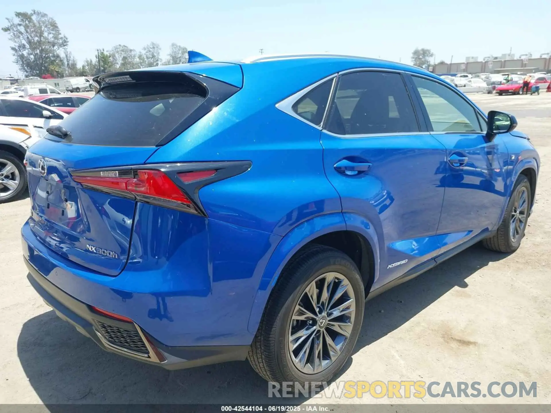 4 Photograph of a damaged car JTJSJRDZ0M2155402 LEXUS NX 300H 2021