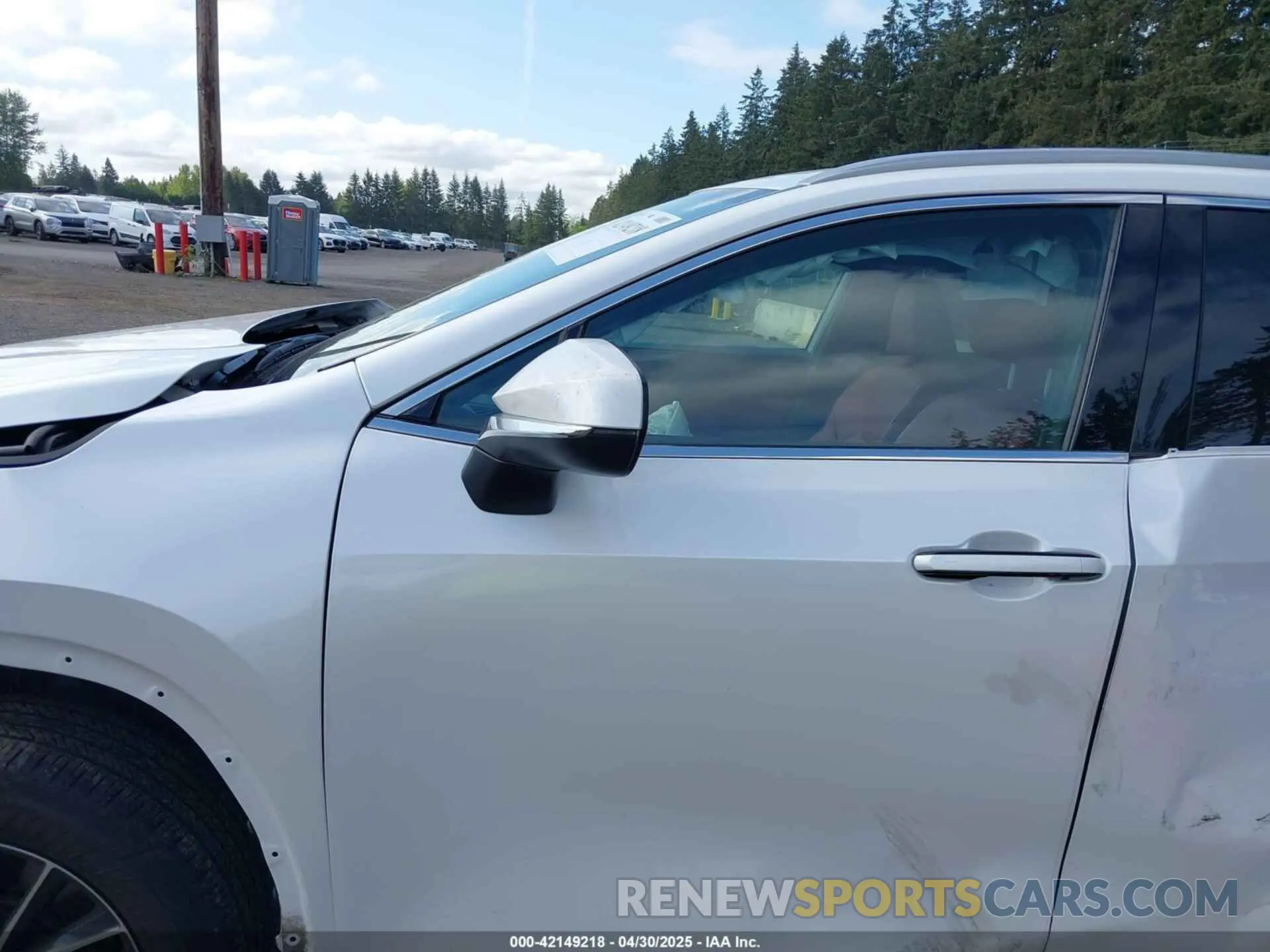 15 Photograph of a damaged car 2T2AGCEZ8NC004511 LEXUS NX 350 2022