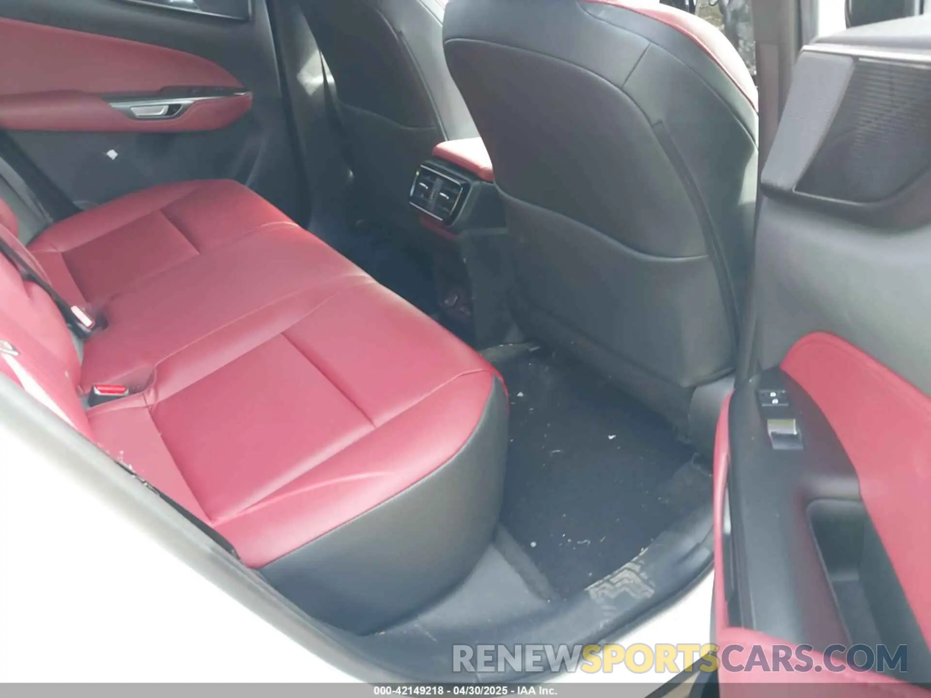 8 Photograph of a damaged car 2T2AGCEZ8NC004511 LEXUS NX 350 2022