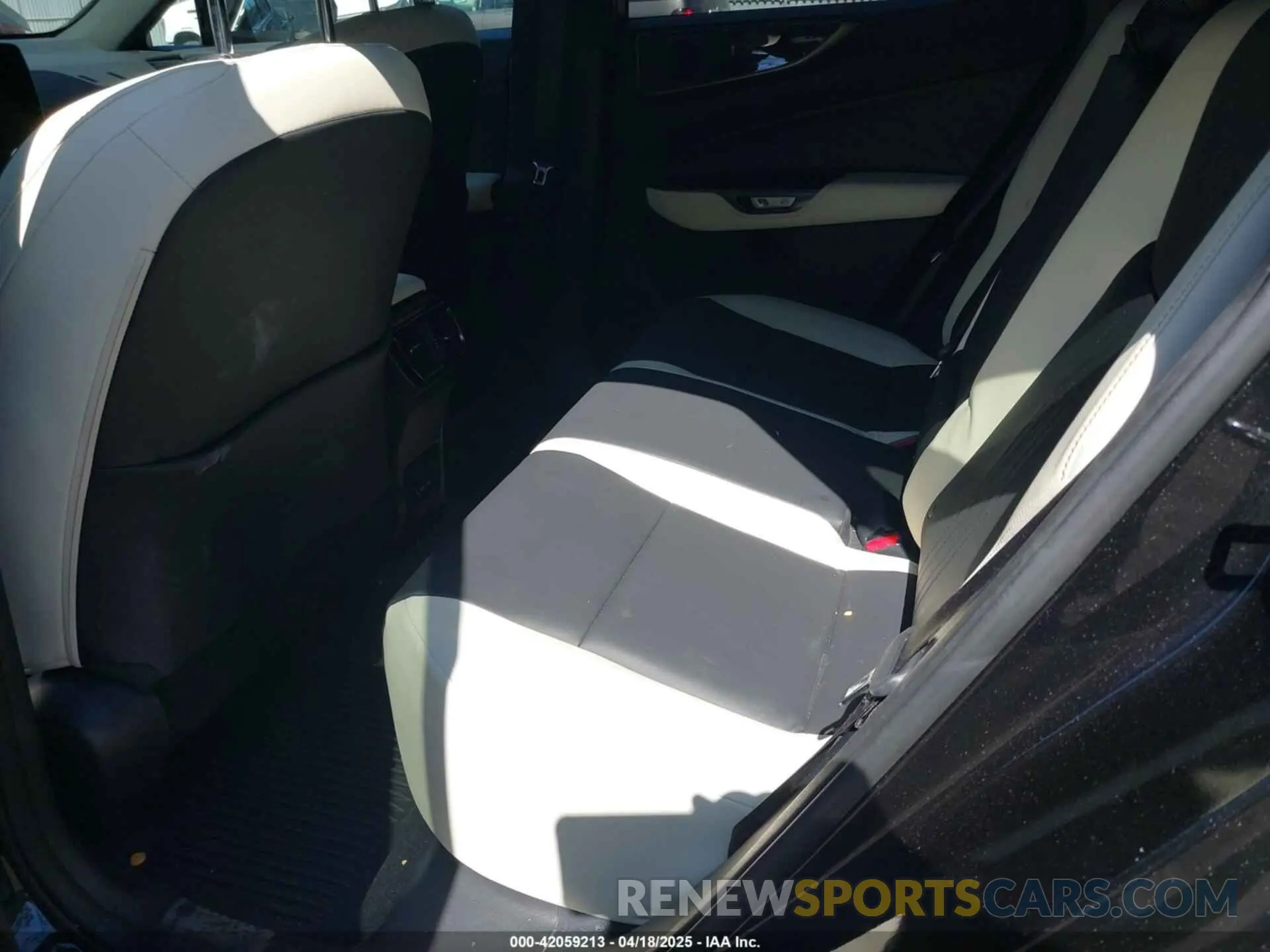 8 Photograph of a damaged car 2T2GGCEZ2NC004465 LEXUS NX 350 2022