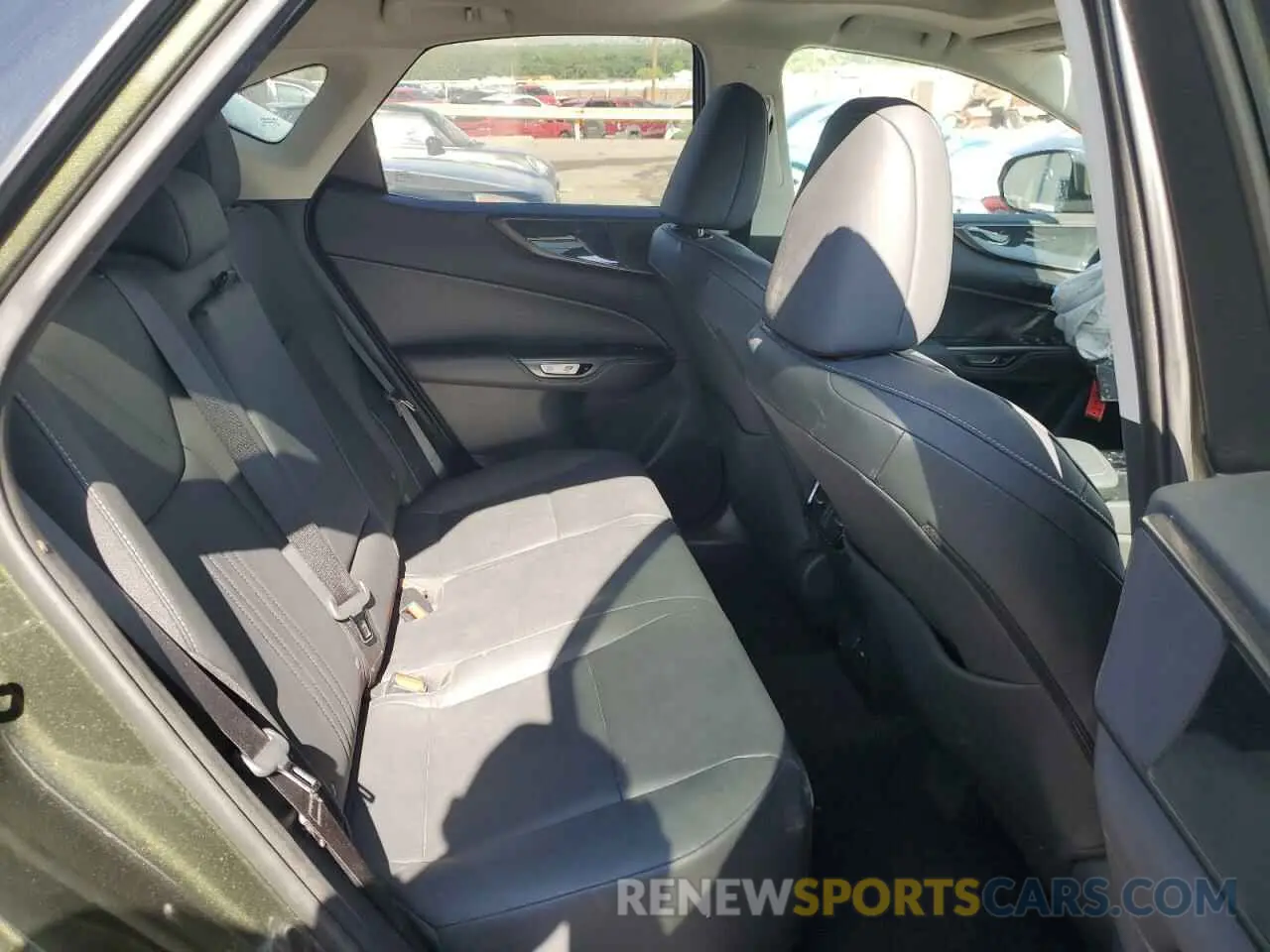10 Photograph of a damaged car 2T2GGCEZ5NC007649 LEXUS NX 350 2022