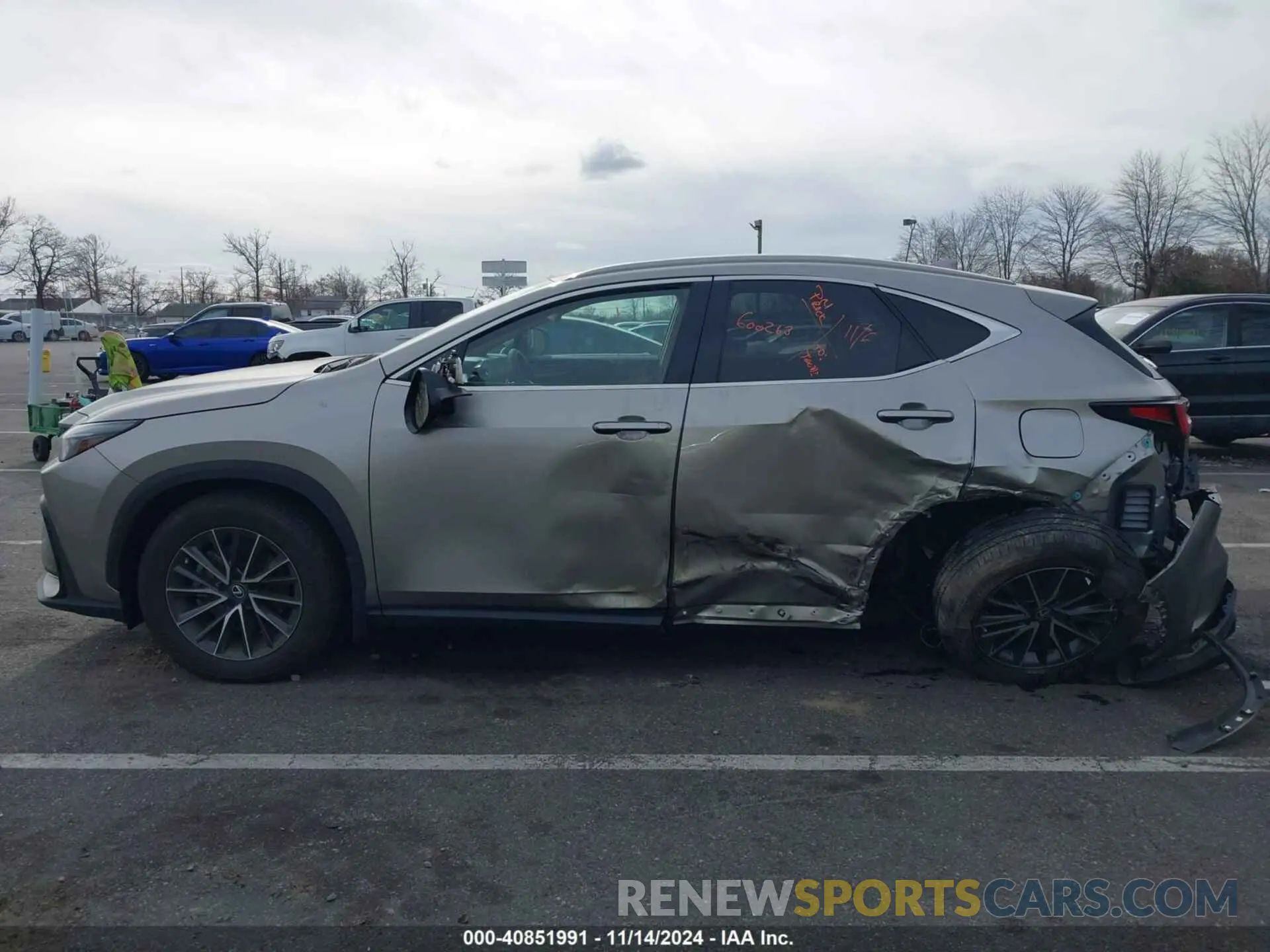 14 Photograph of a damaged car 2T2GGCEZ7NC008723 LEXUS NX 350 2022