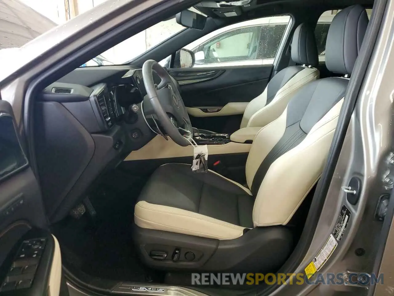 7 Photograph of a damaged car 2T2GGCEZ8NC008617 LEXUS NX 350 2022
