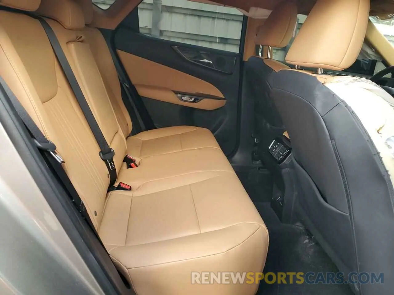 10 Photograph of a damaged car 2T2GGCEZXNC010403 LEXUS NX 350 2022