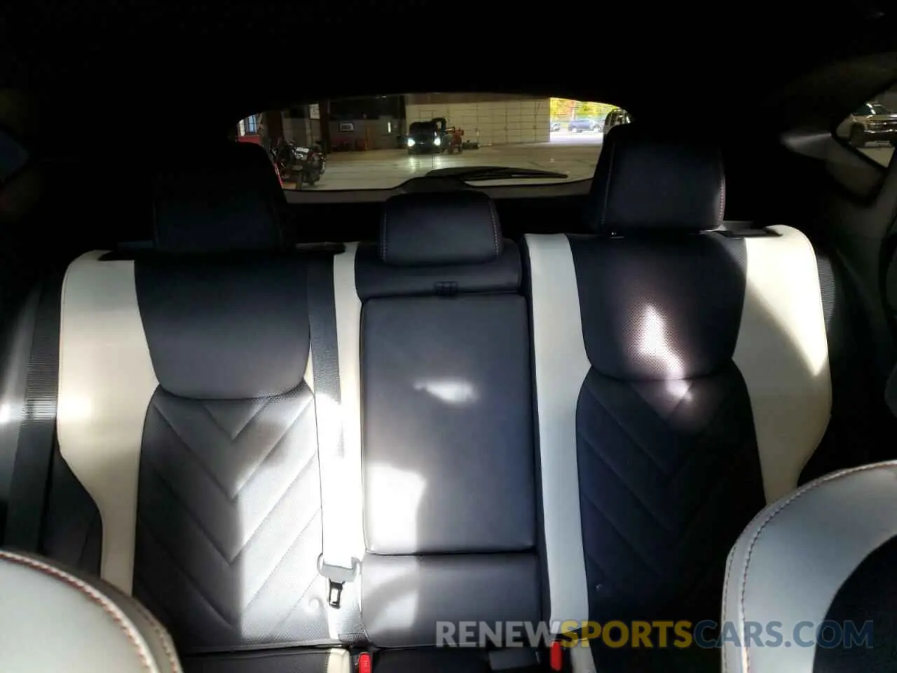 10 Photograph of a damaged car 2T2HGCEZ8NC008864 LEXUS NX 350 2022