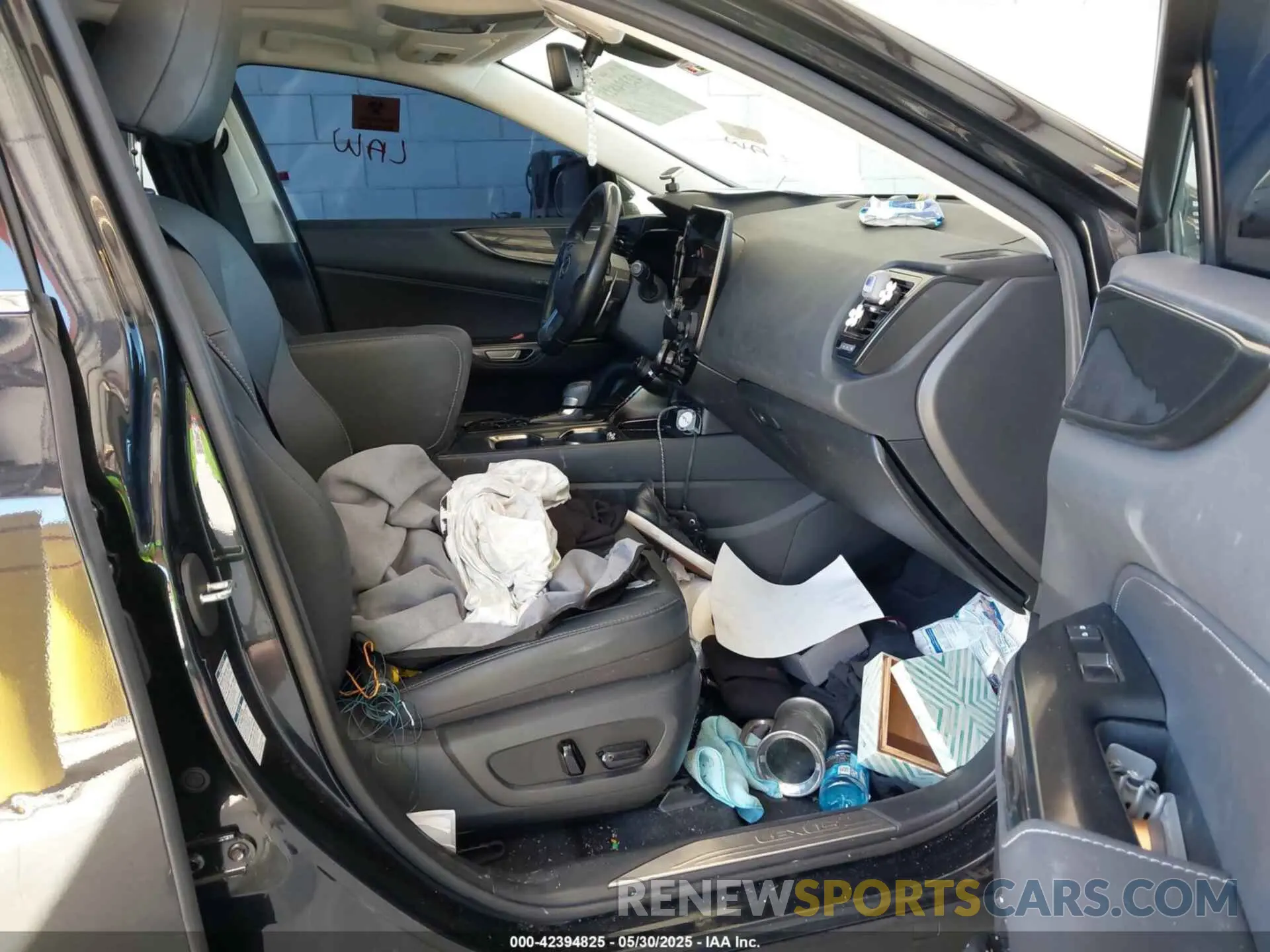 5 Photograph of a damaged car JTJGGCEZ4N5003834 LEXUS NX 350 2022