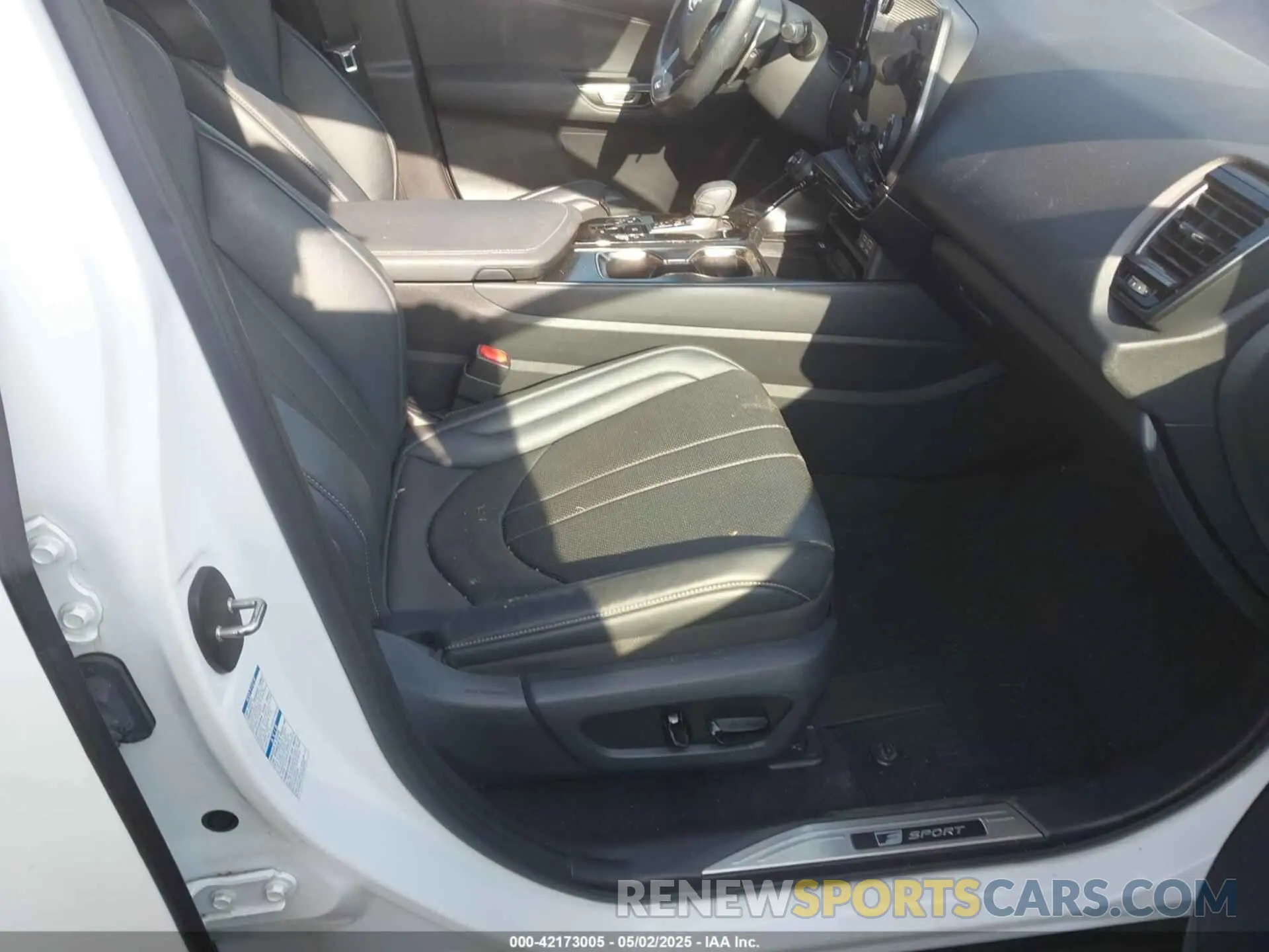 5 Photograph of a damaged car JTJKGCEZ3N5000790 LEXUS NX 350 2022